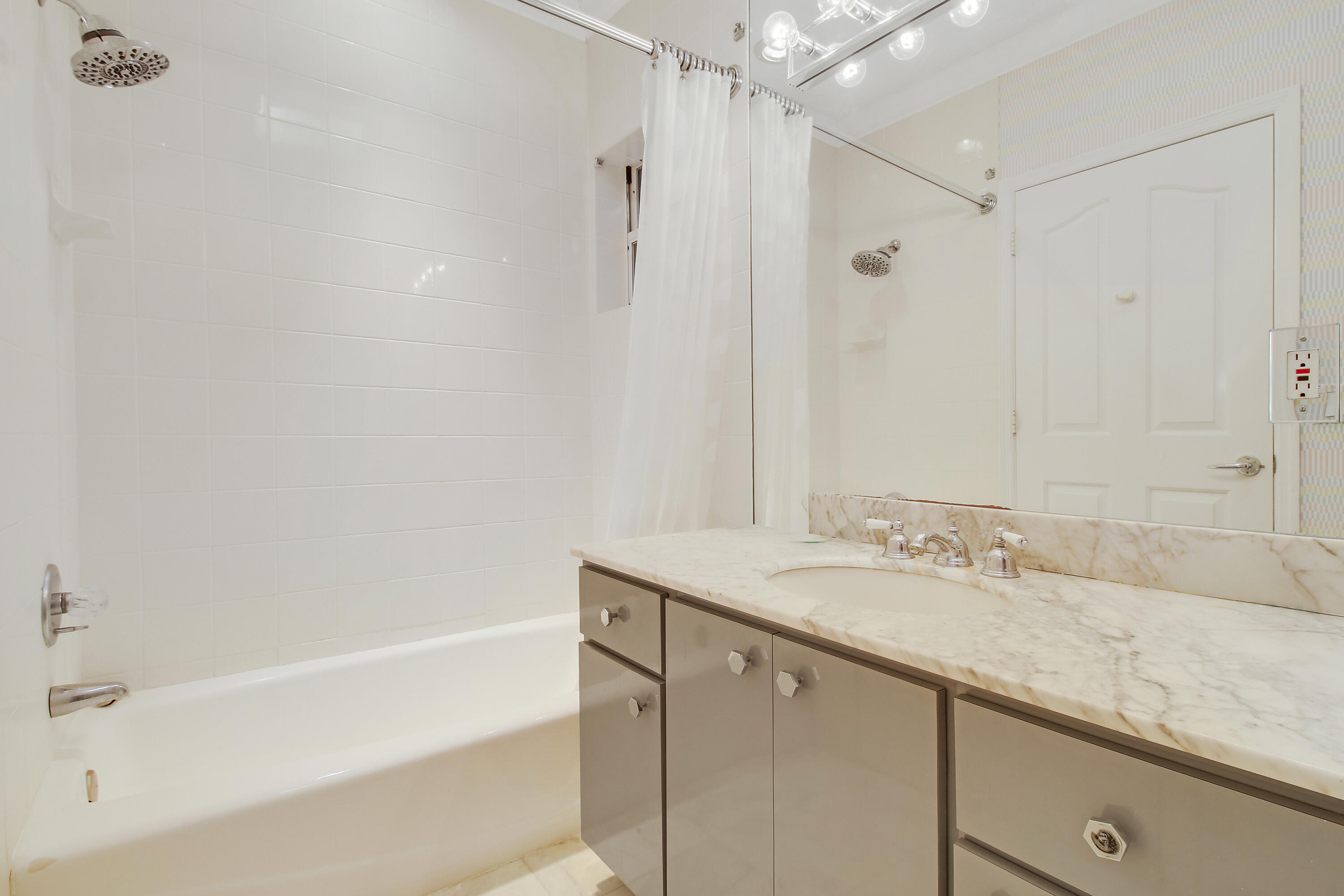 234 Park Avenue Property Photo 12