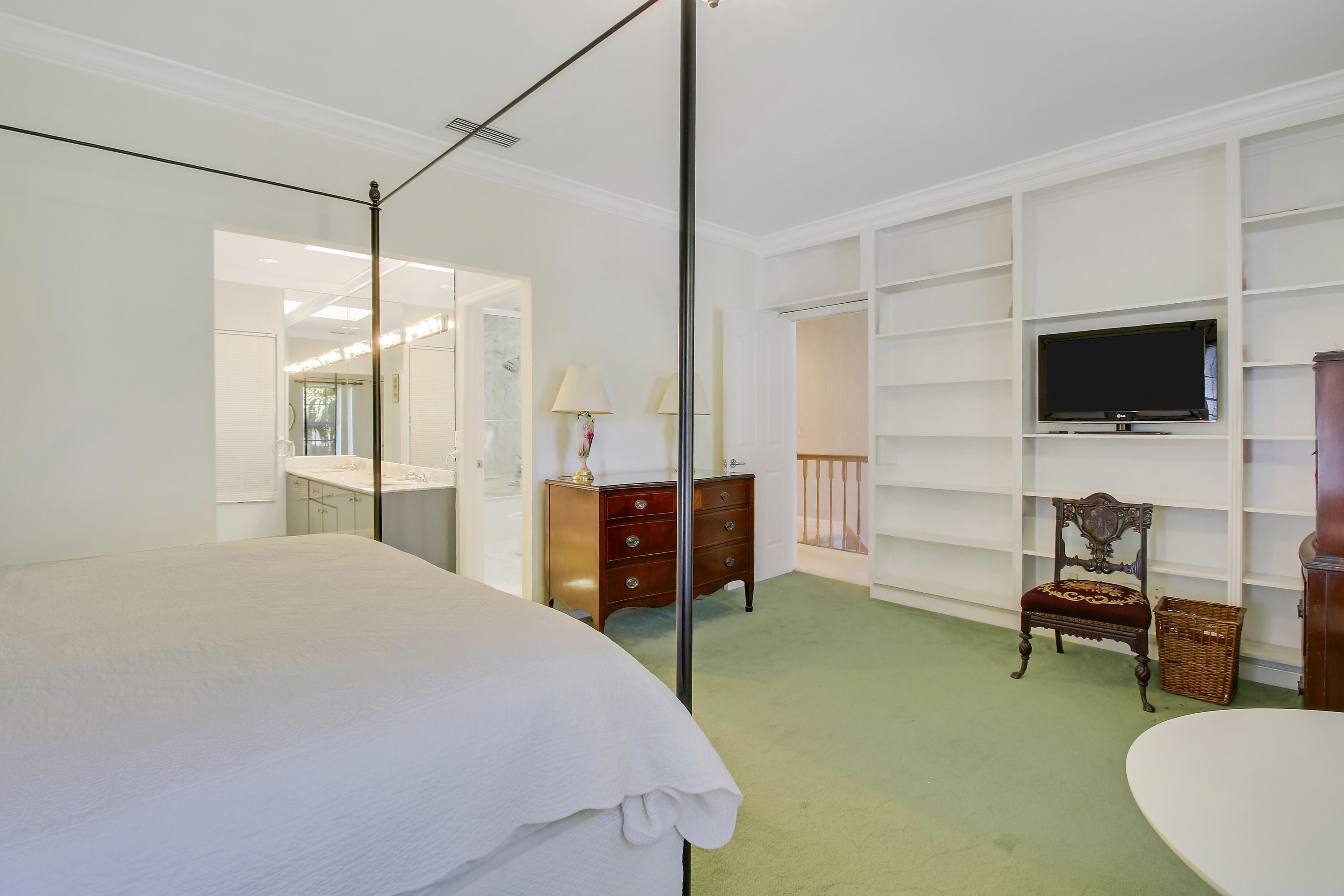 234 Park Avenue Property Photo 15