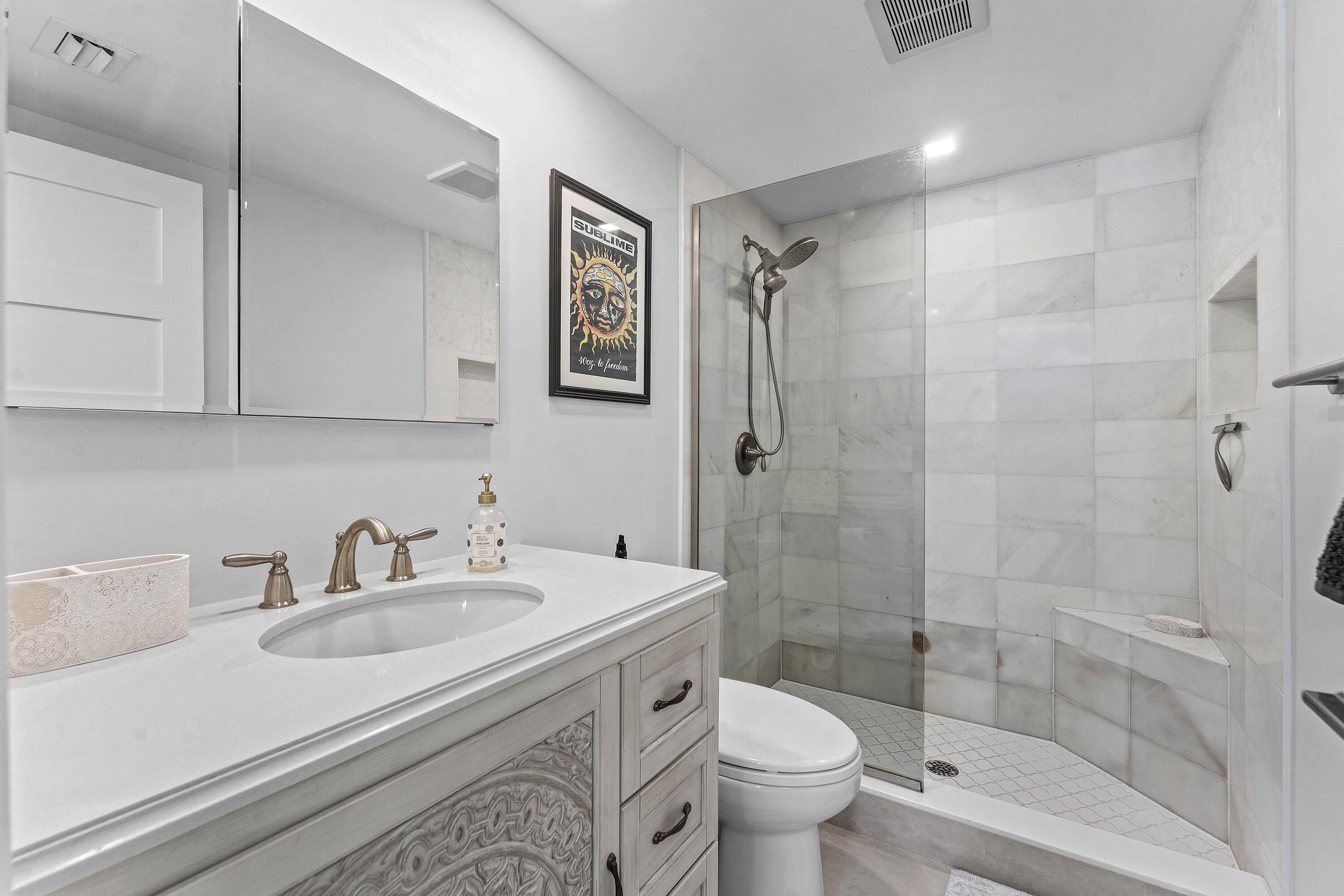 3966 N Ocean Drive 8 Property Photo 22