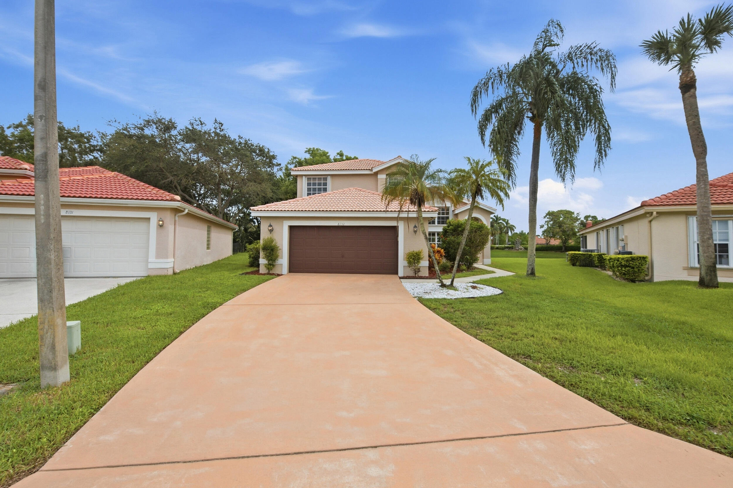 8132 Mystic Harbor Circle Property Photo 4