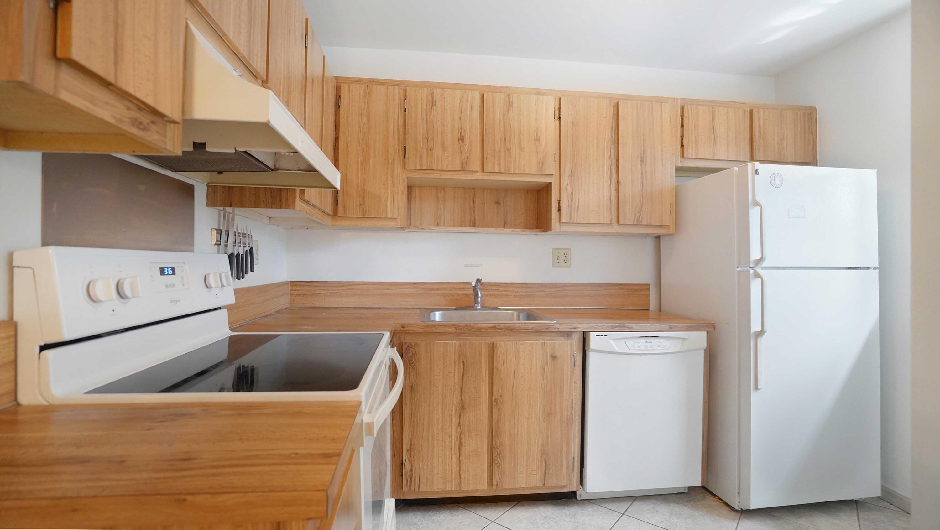 505 Gardens Drive 204 Property Photo 2