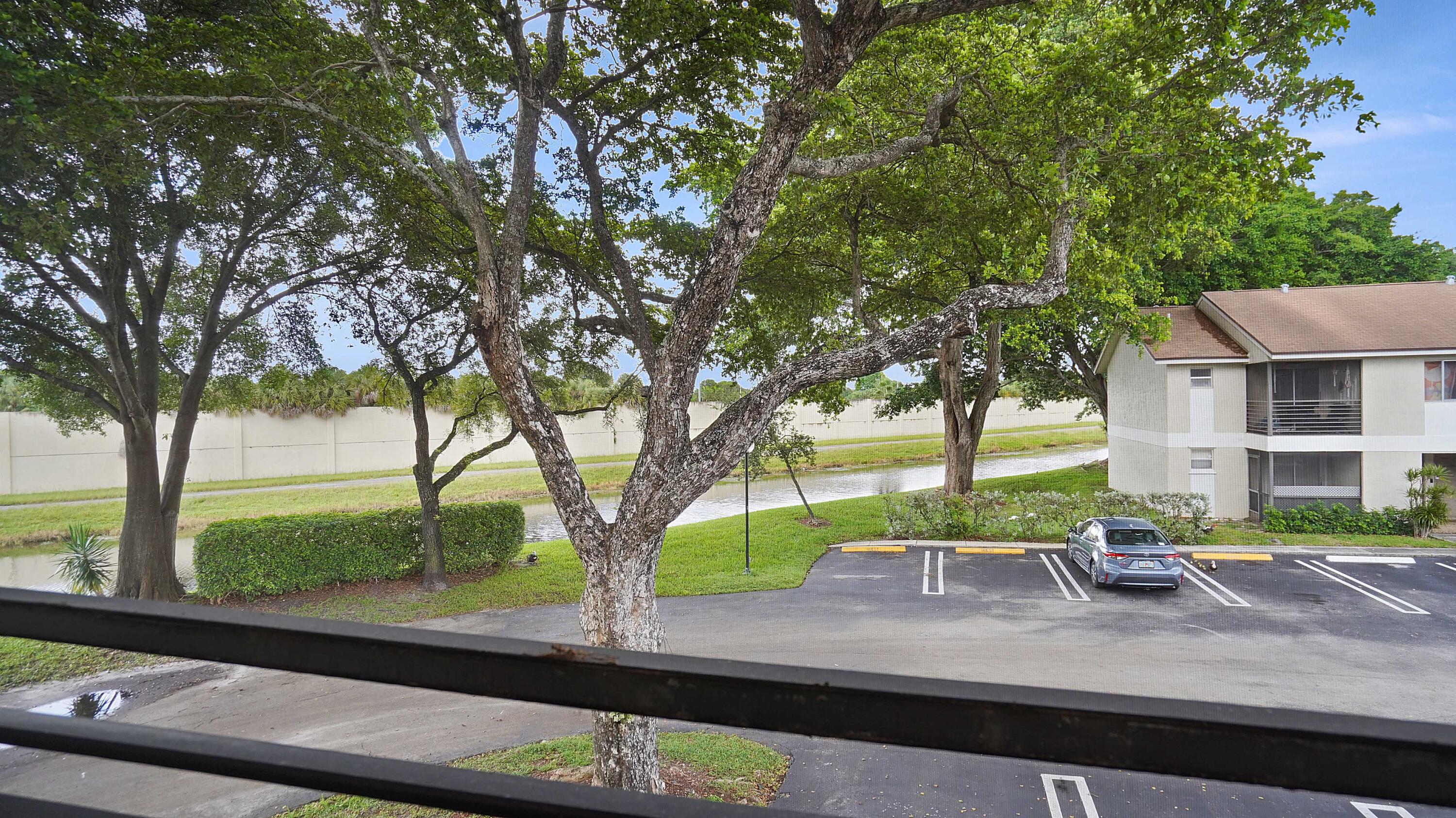 505 Gardens Drive 204 Property Photo 29