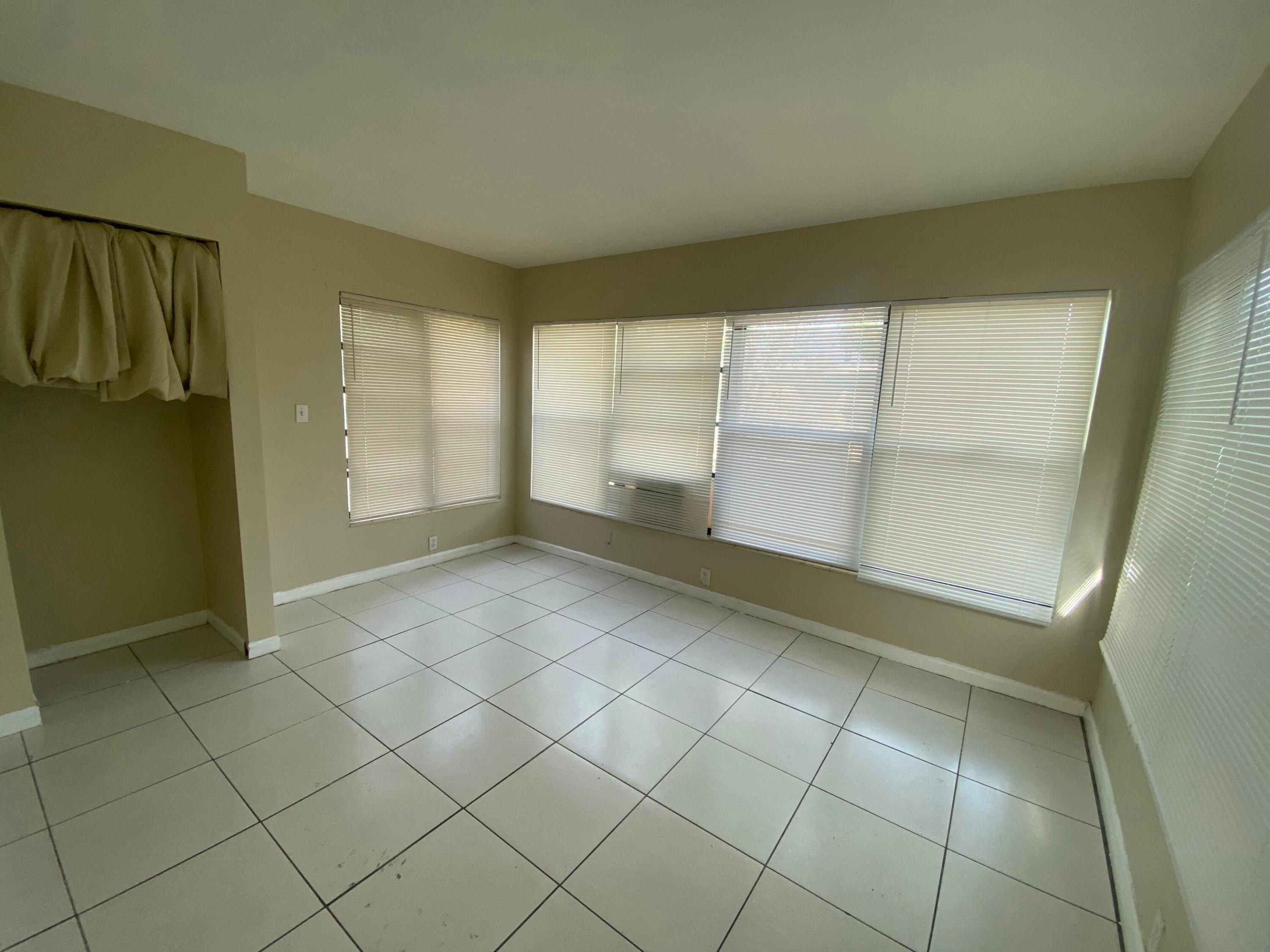 3015 Sw 2nd Street Property Photo 14