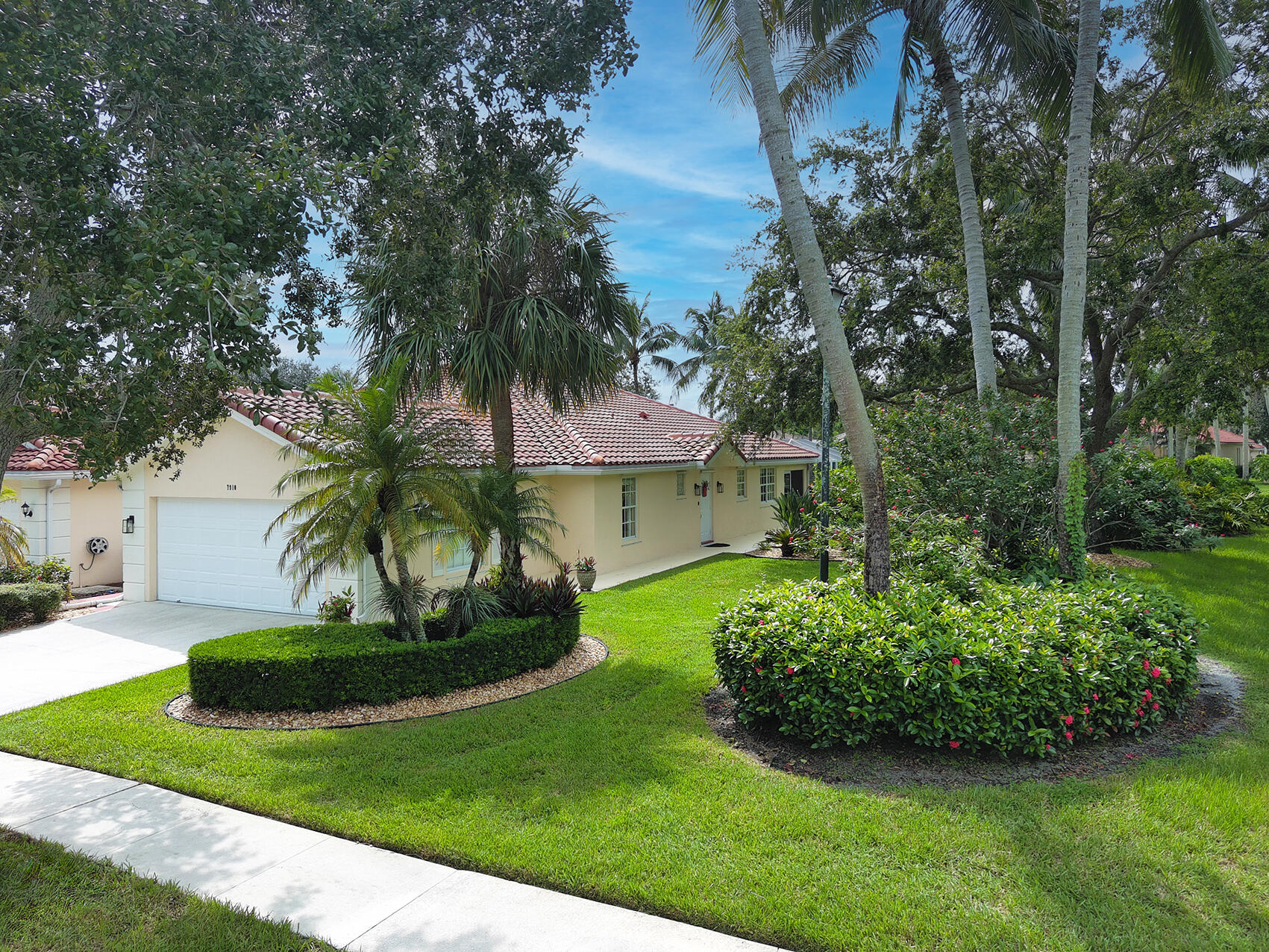 7910 Pine Island Way Property Photo 28