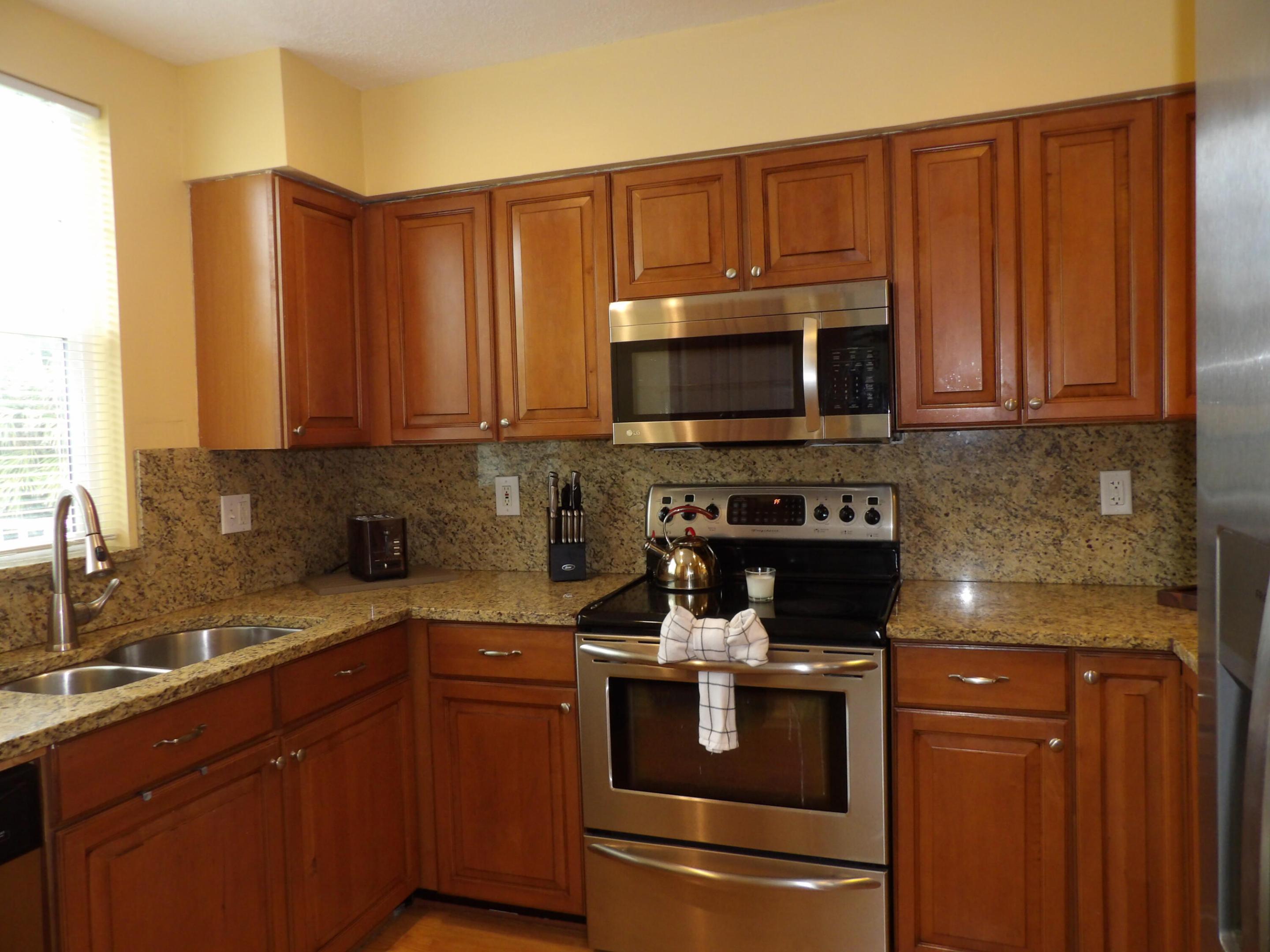 206 Mainsail Circle Property Photo 6