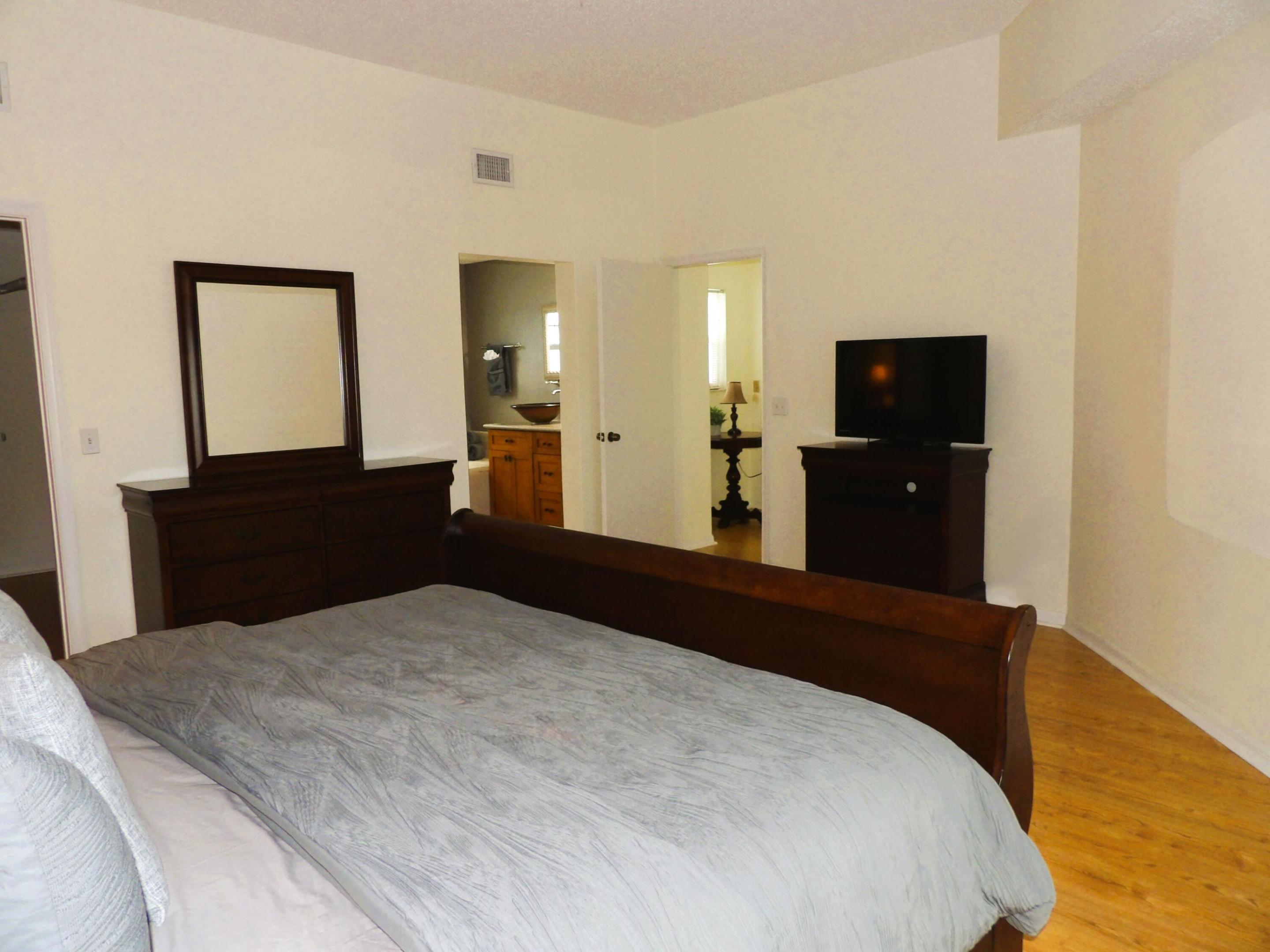 206 Mainsail Circle Property Photo 15