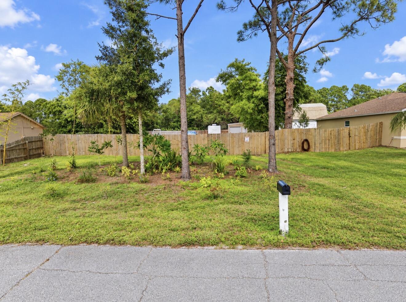 1631 Sadigo Street Se Property Photo 1