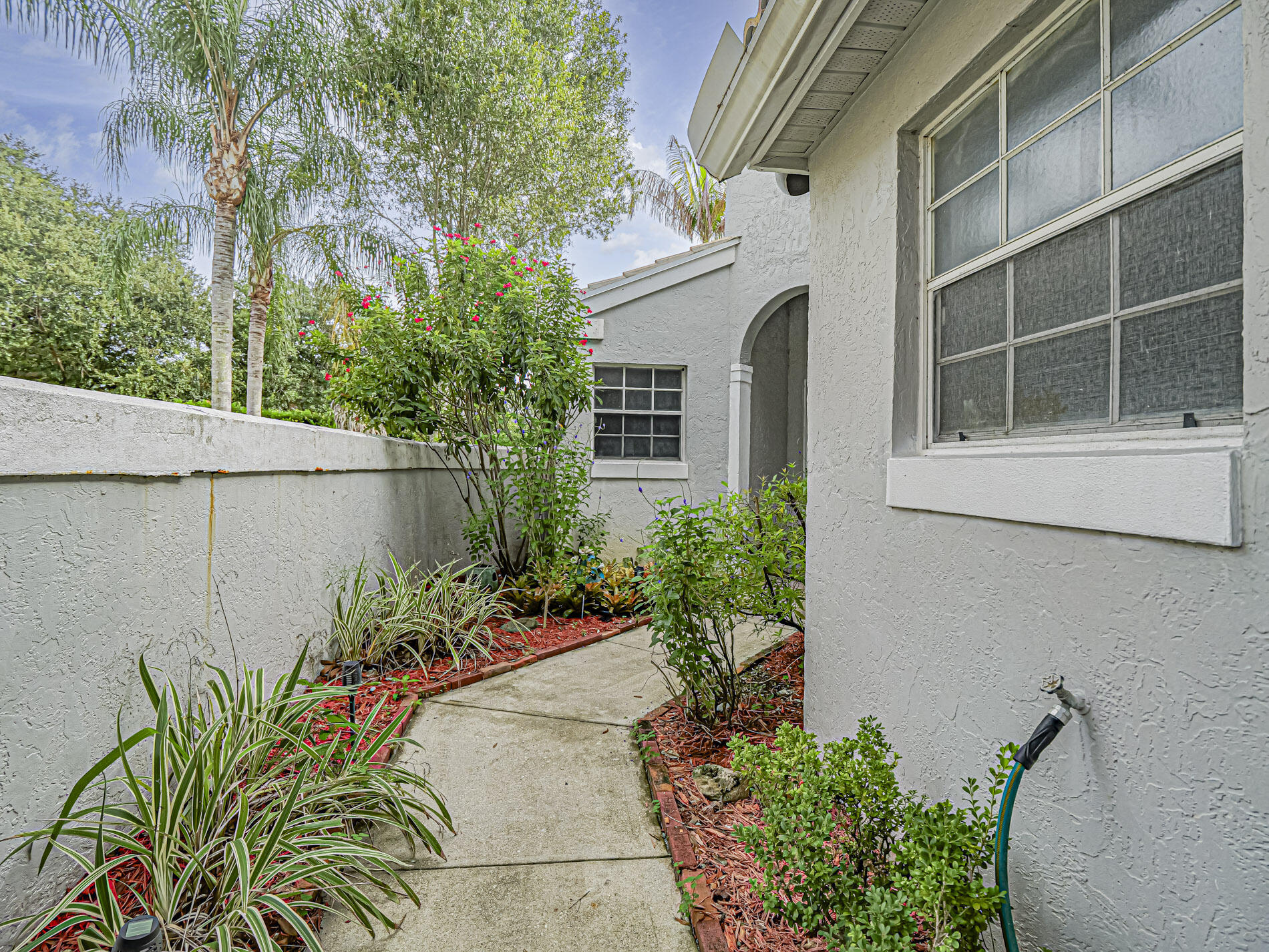 2075 Sw Augusta Trace Property Photo 5