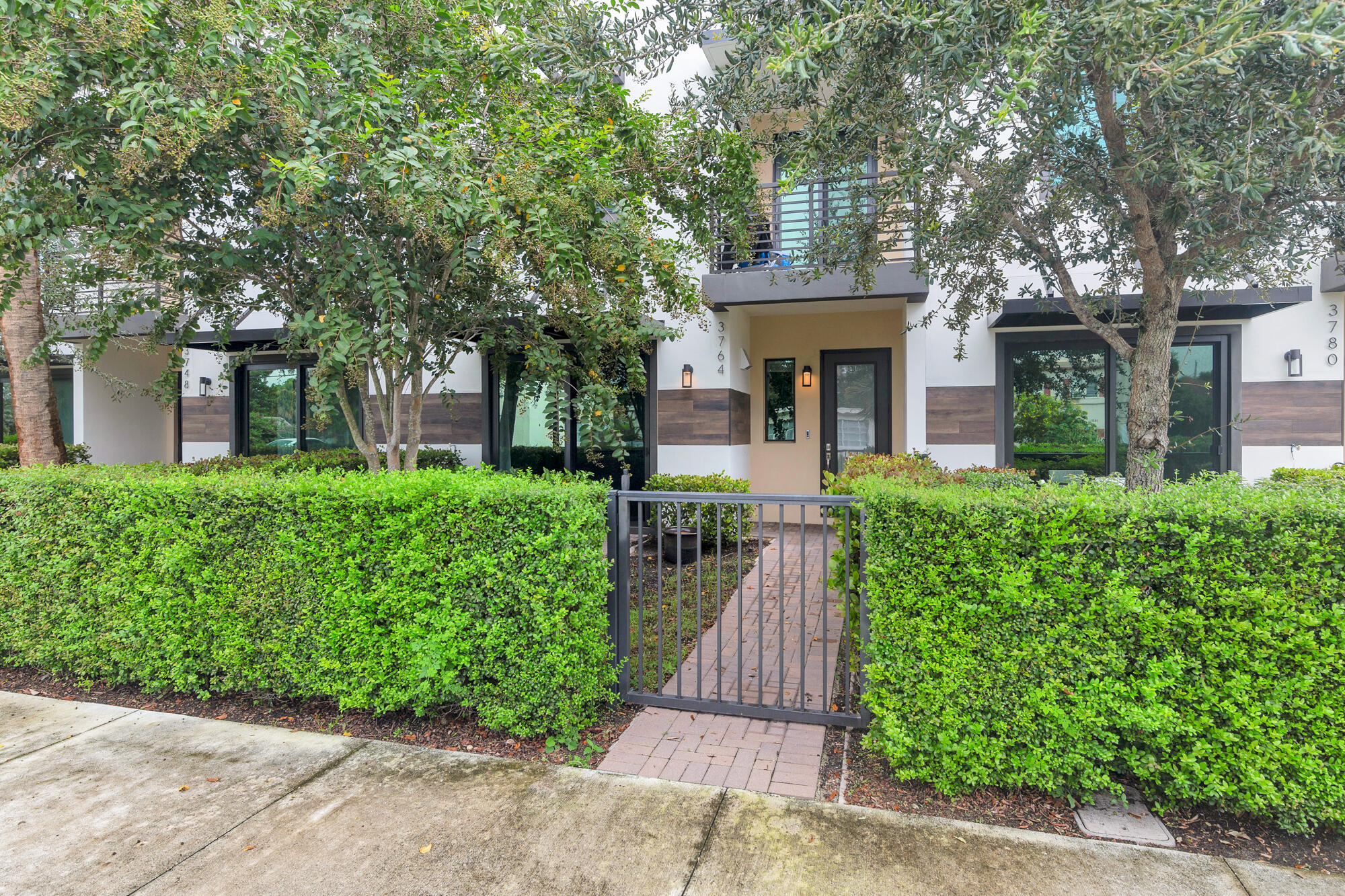 3764 Lambert Avenue Property Photo 1