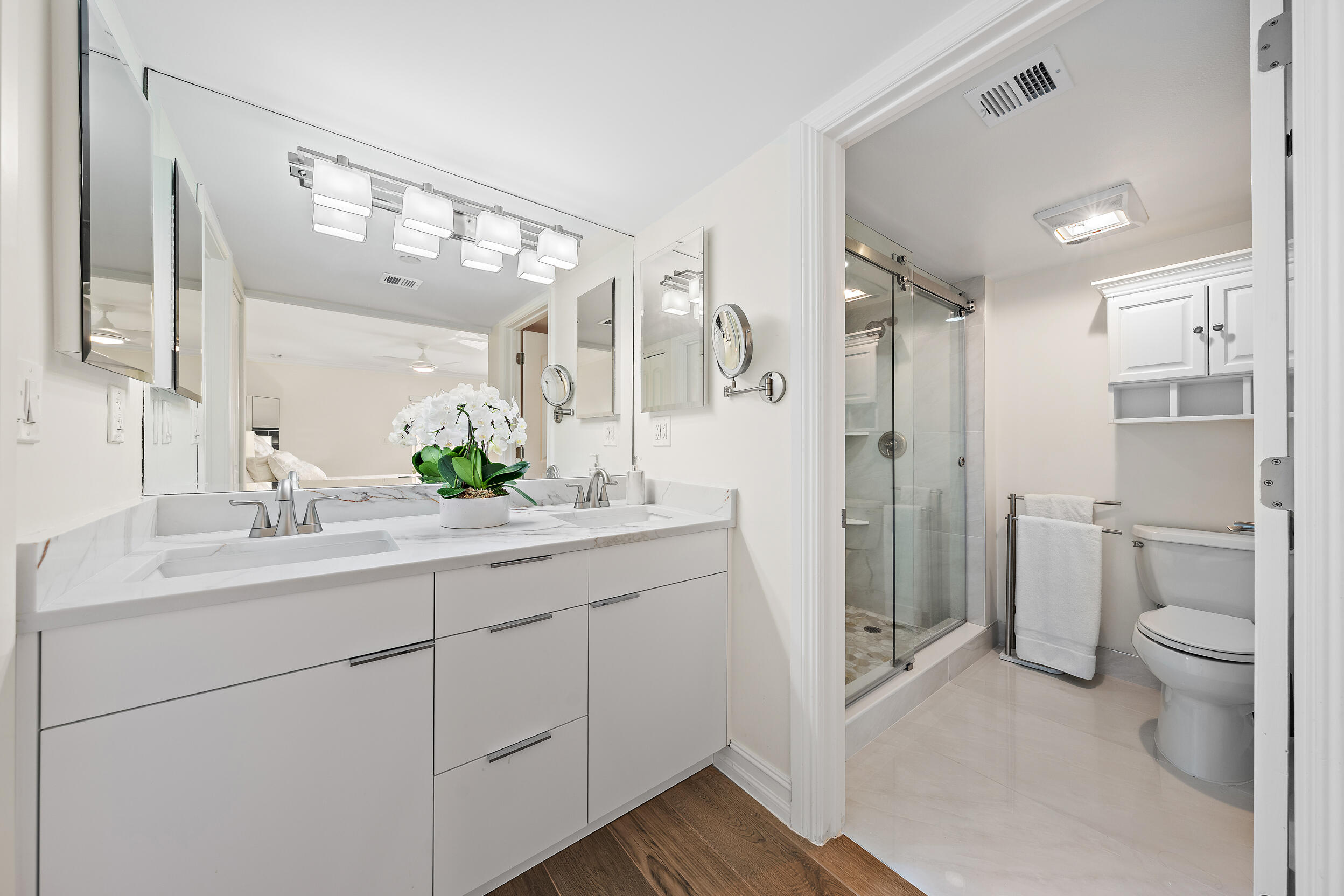 513 Oak Harbour Drive Property Photo 13