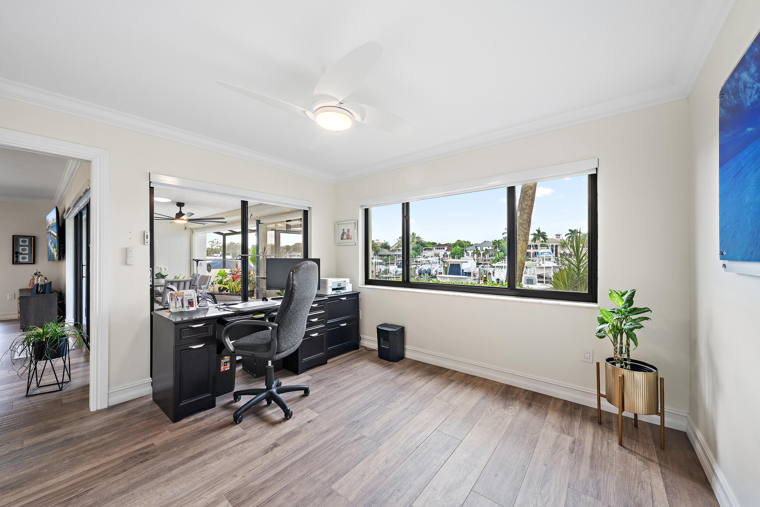 513 Oak Harbour Drive Property Photo 17