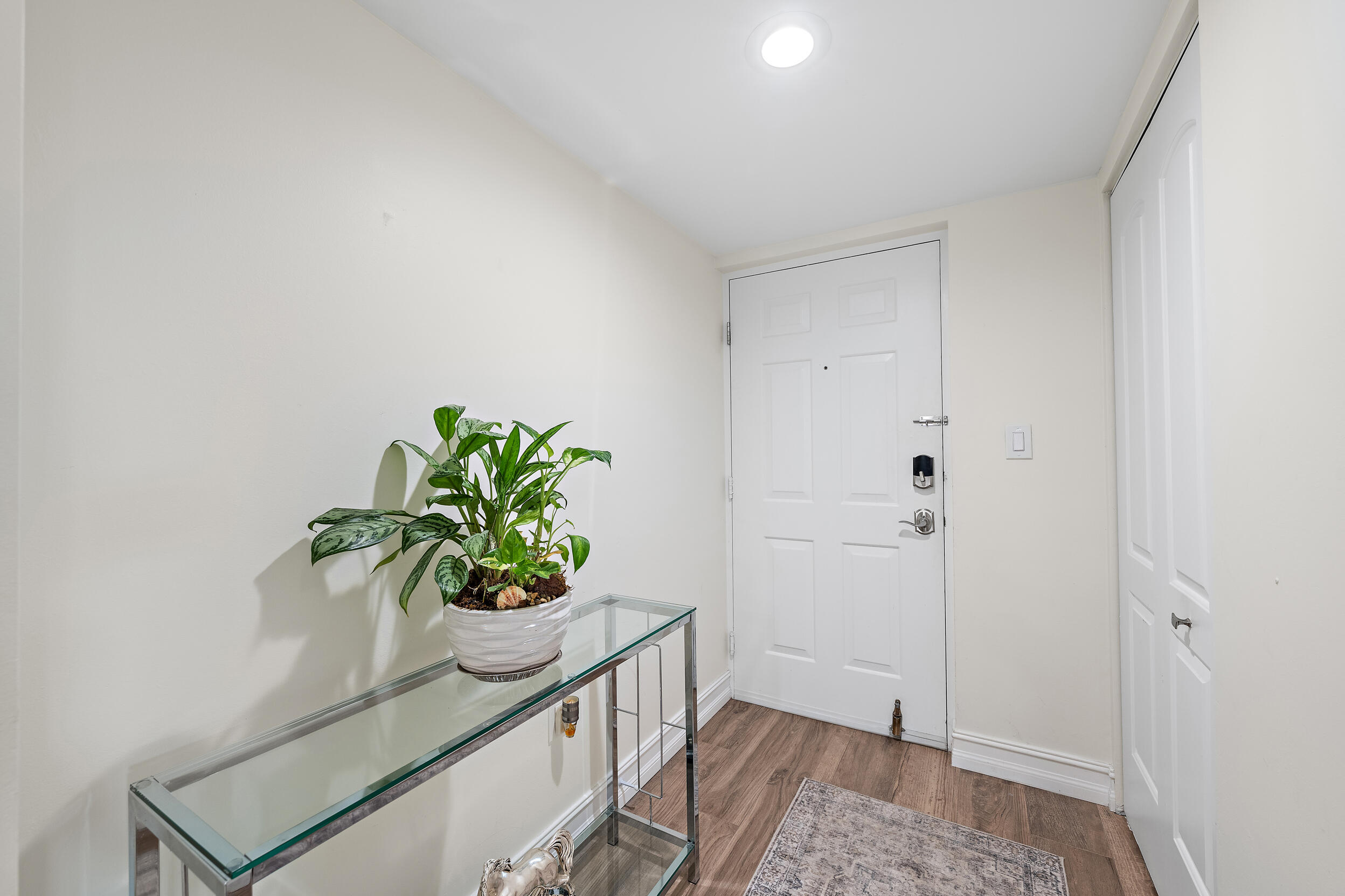 513 Oak Harbour Drive Property Photo 19