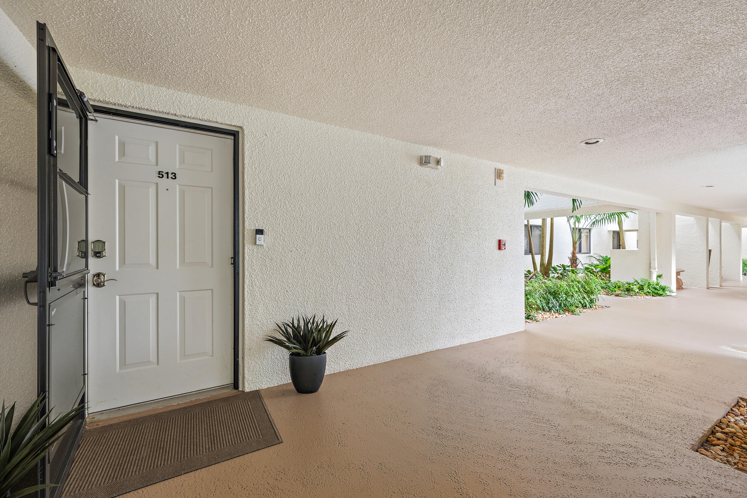 513 Oak Harbour Drive Property Photo 22