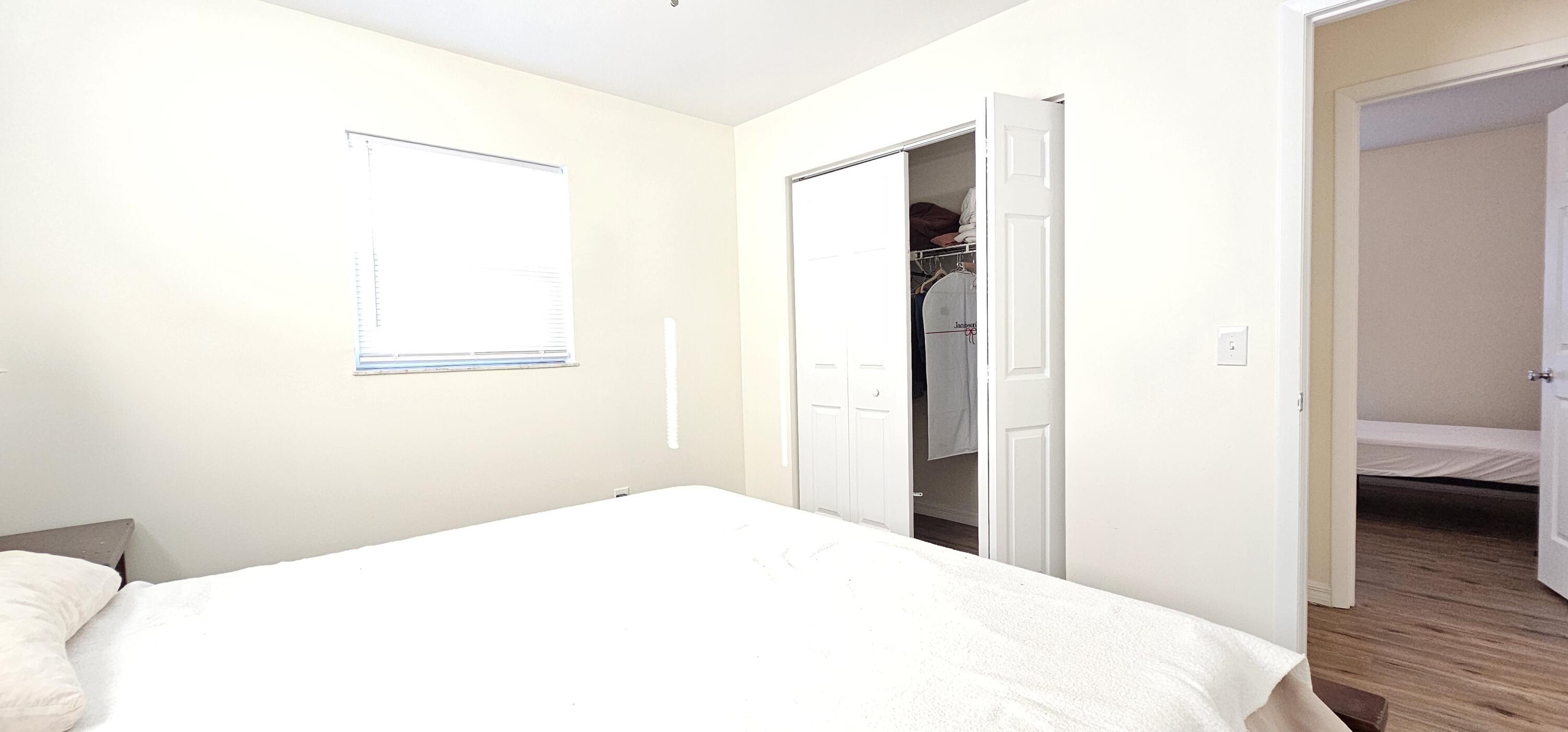 323 Seminole Court Property Photo 8