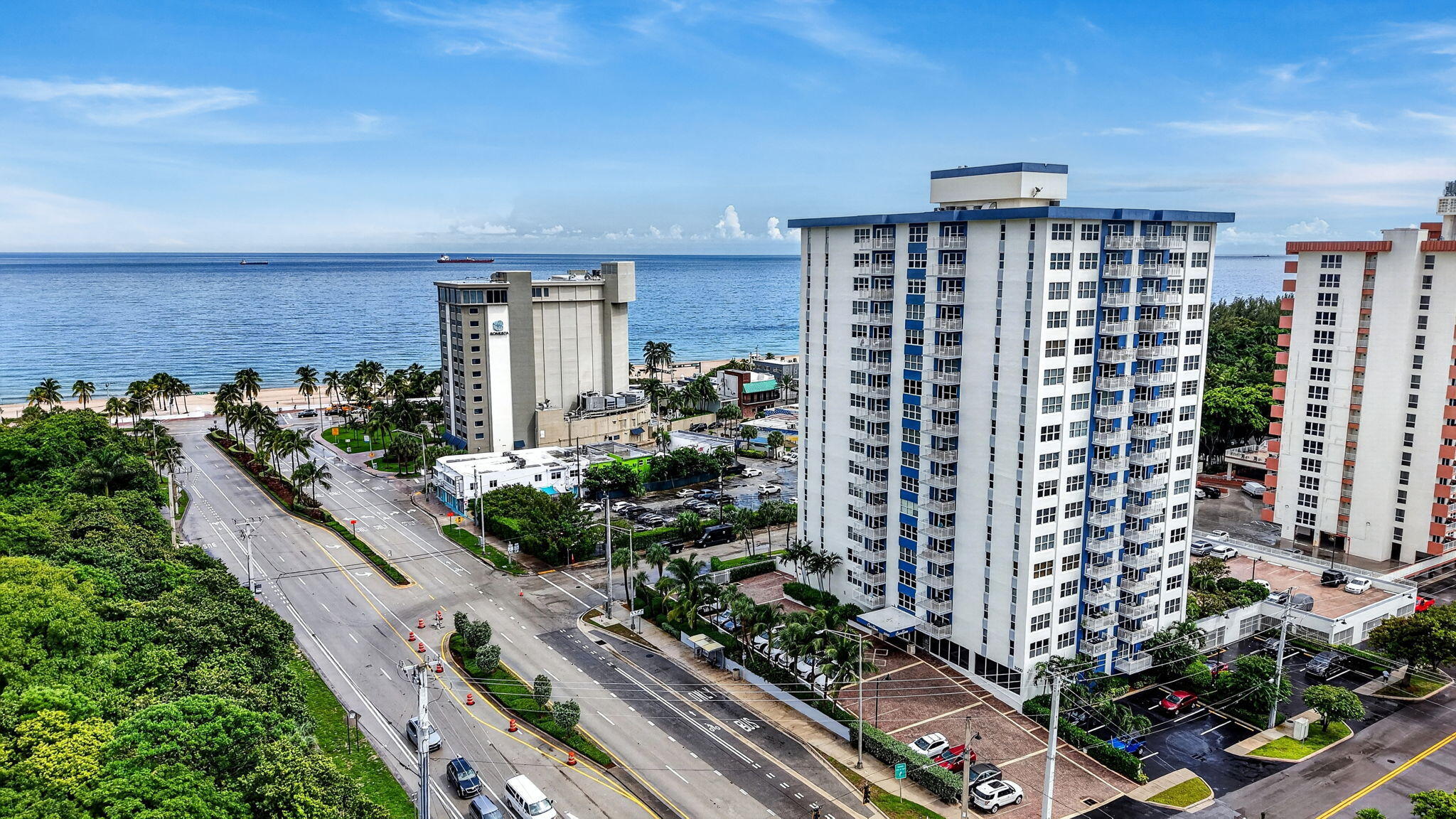 3000 E Sunrise Boulevard 15e Property Photo 1