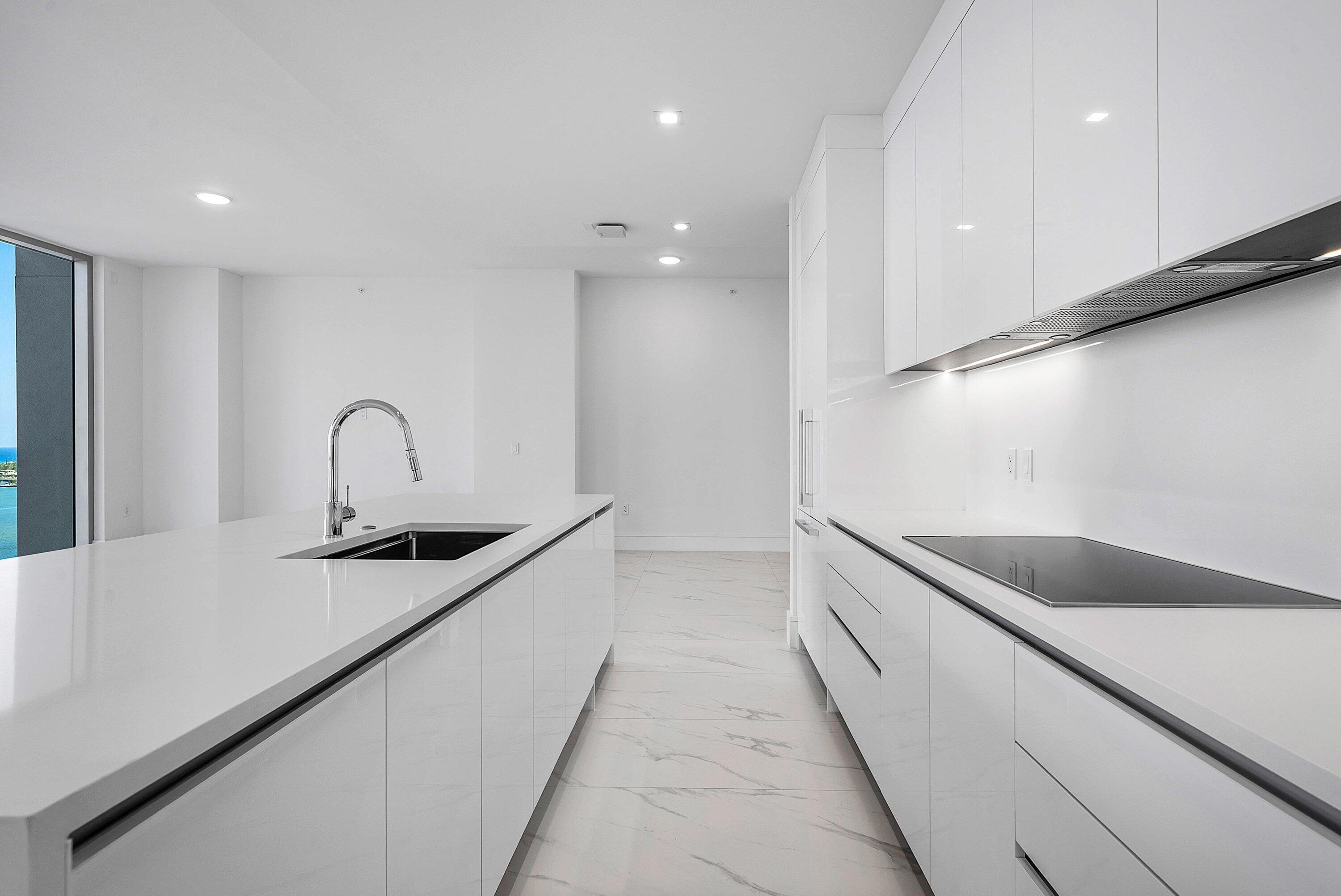220 Lake Shore Drive 2202 Property Photo 8