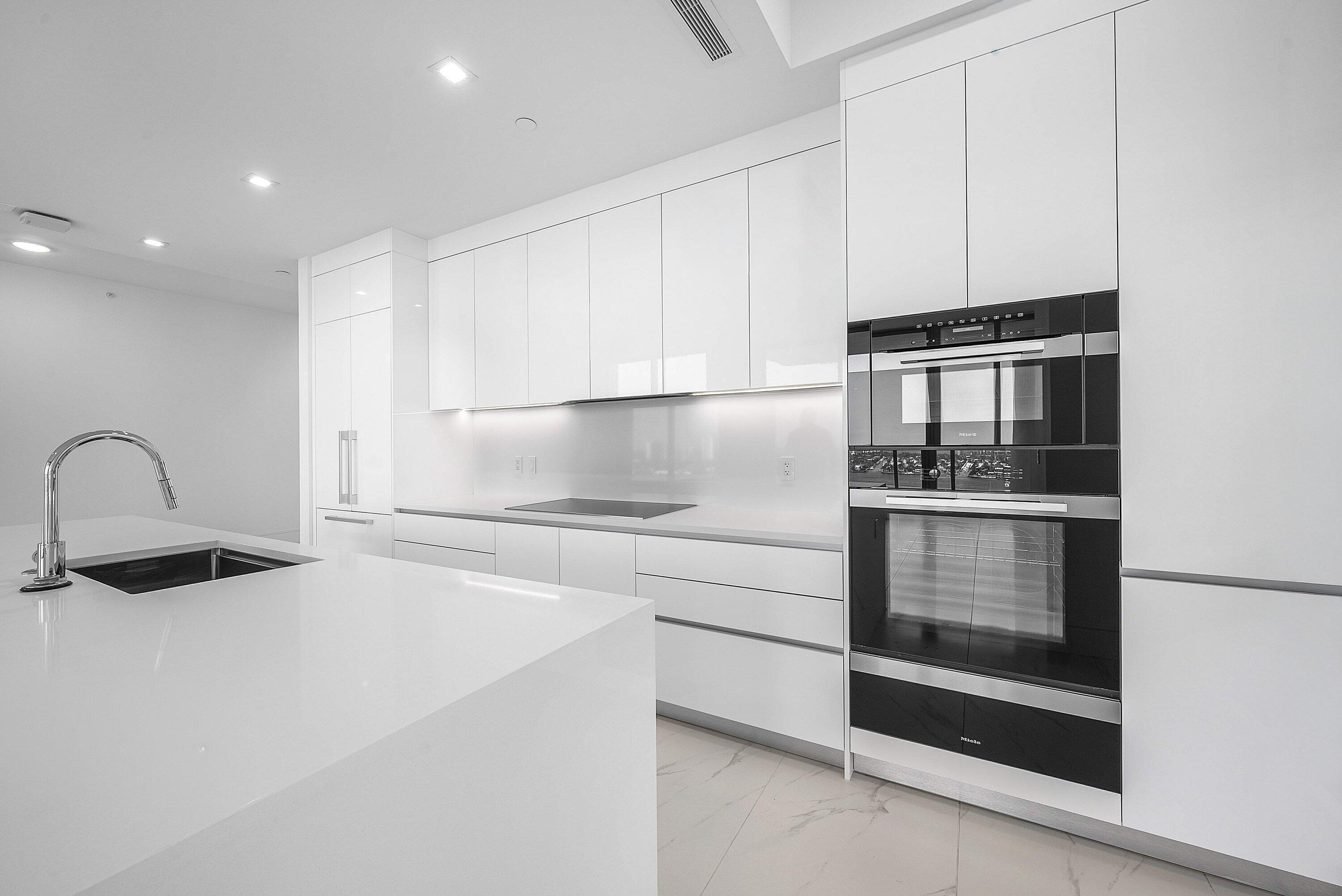220 Lake Shore Drive 2202 Property Photo 9