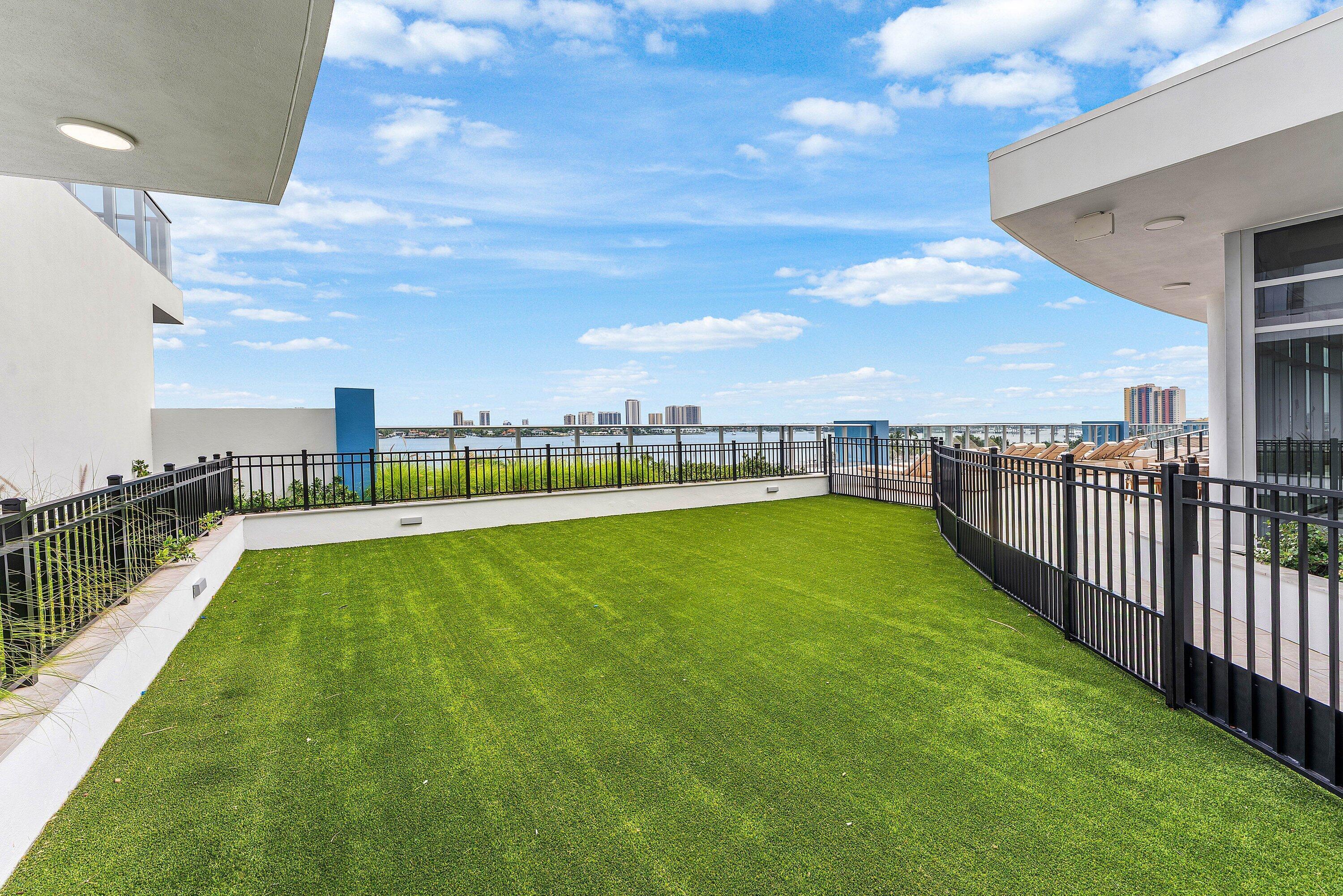 220 Lake Shore Drive 2202 Property Photo 33