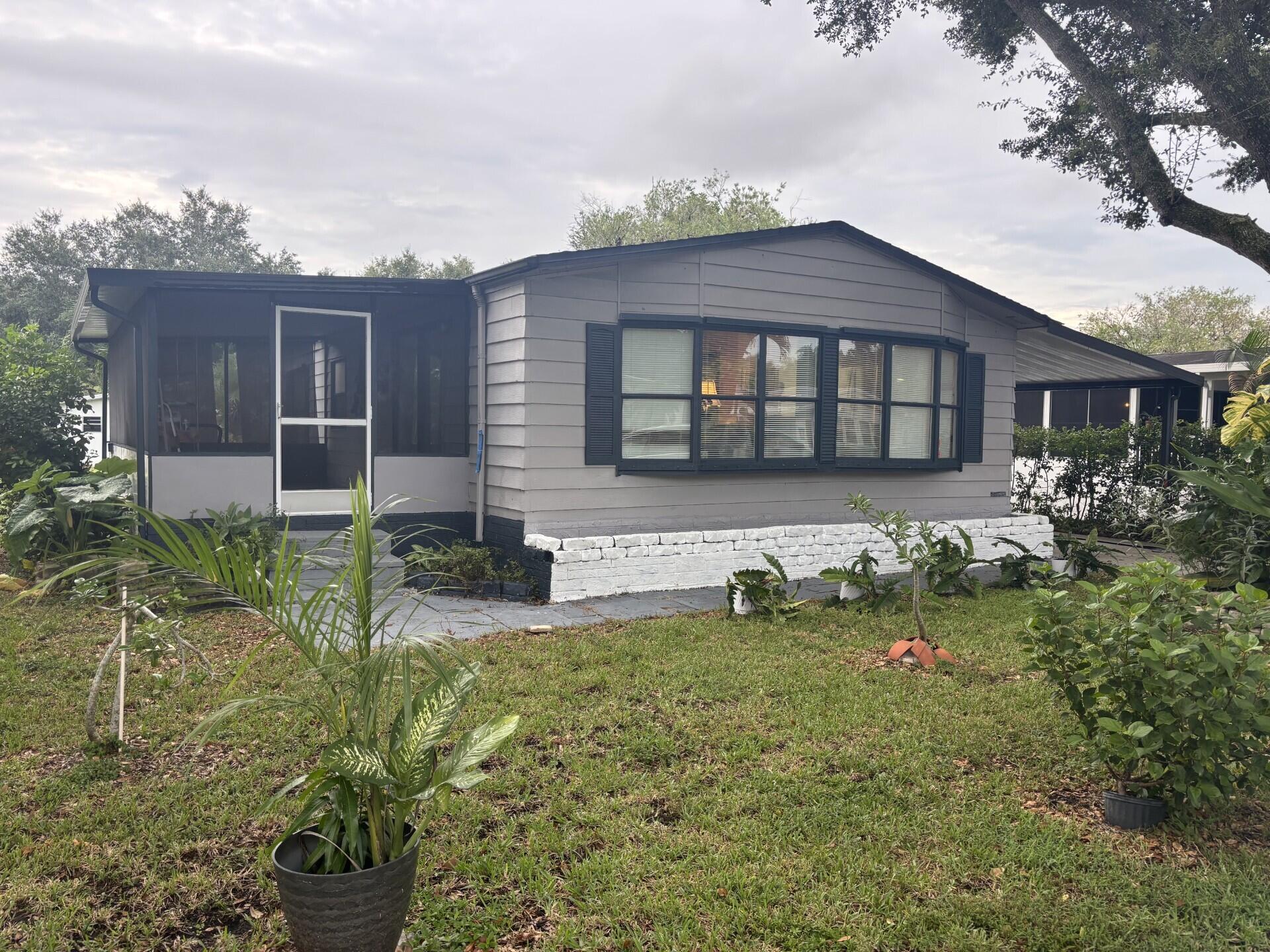 6761 Nw 44th Avenue Property Photo 1
