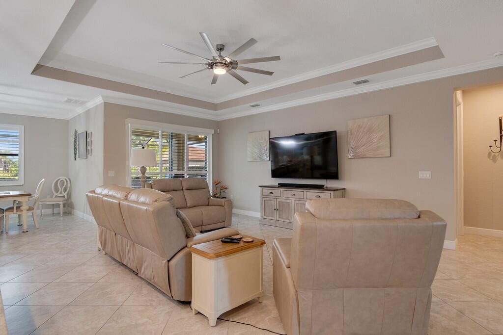 6234 Arcadia Square Property Photo 6