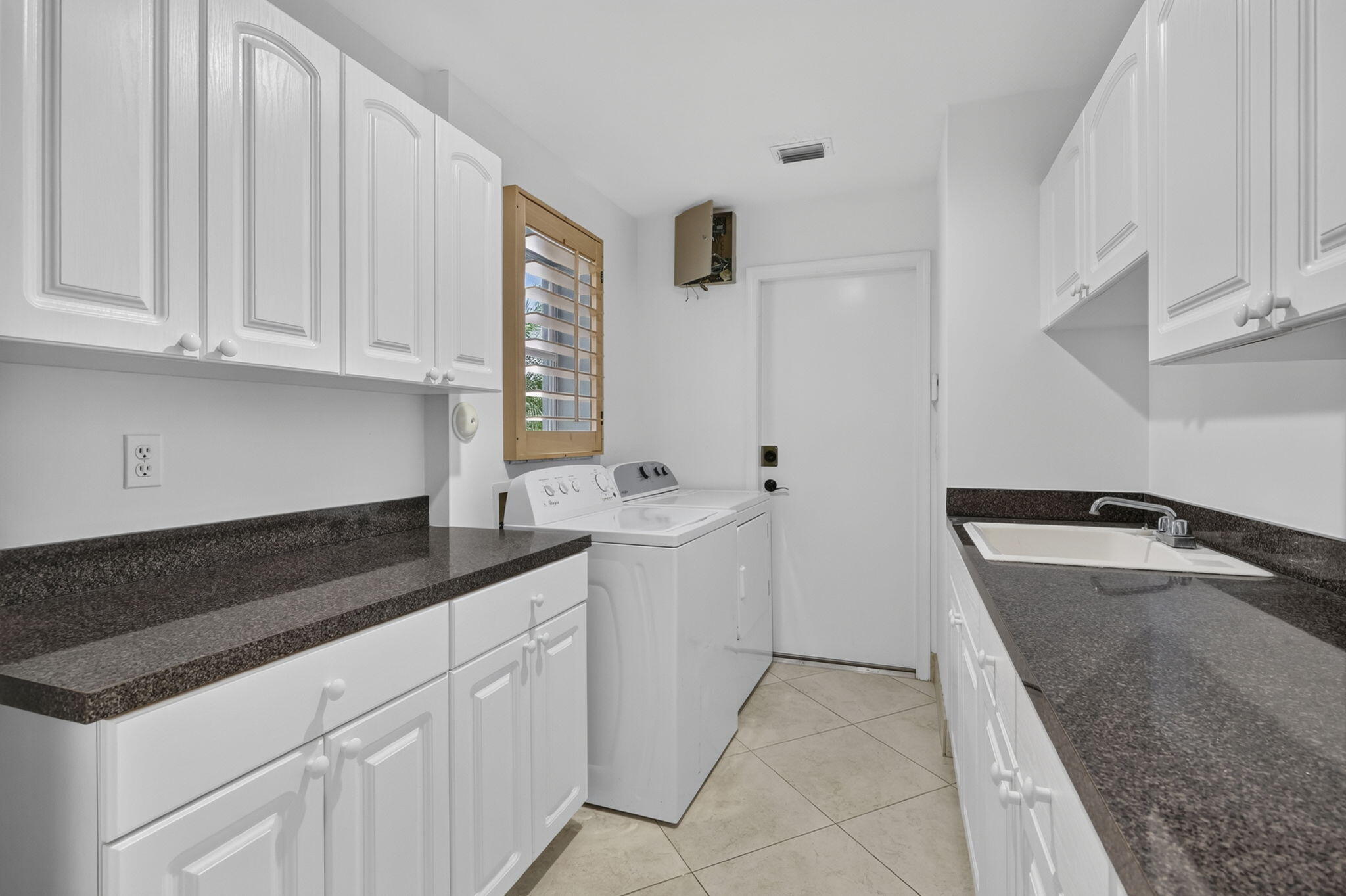 15390 Earhart Place Property Photo 46