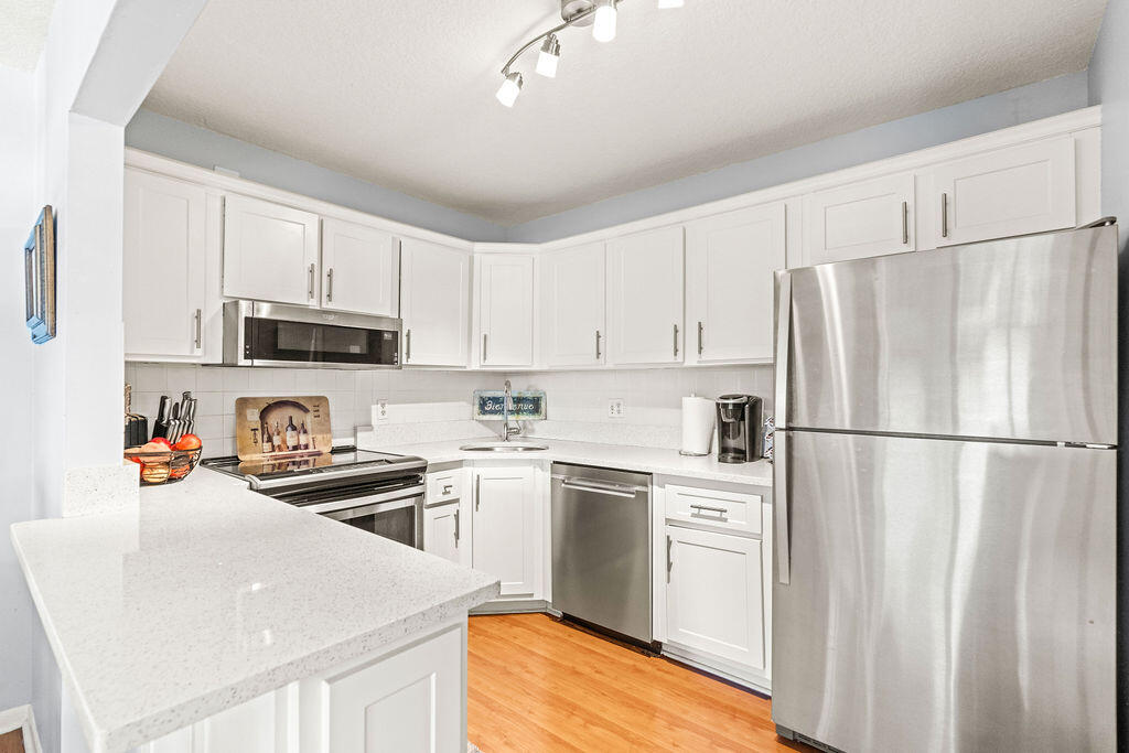 236 Pine Hov Circle D-2 Property Photo 8
