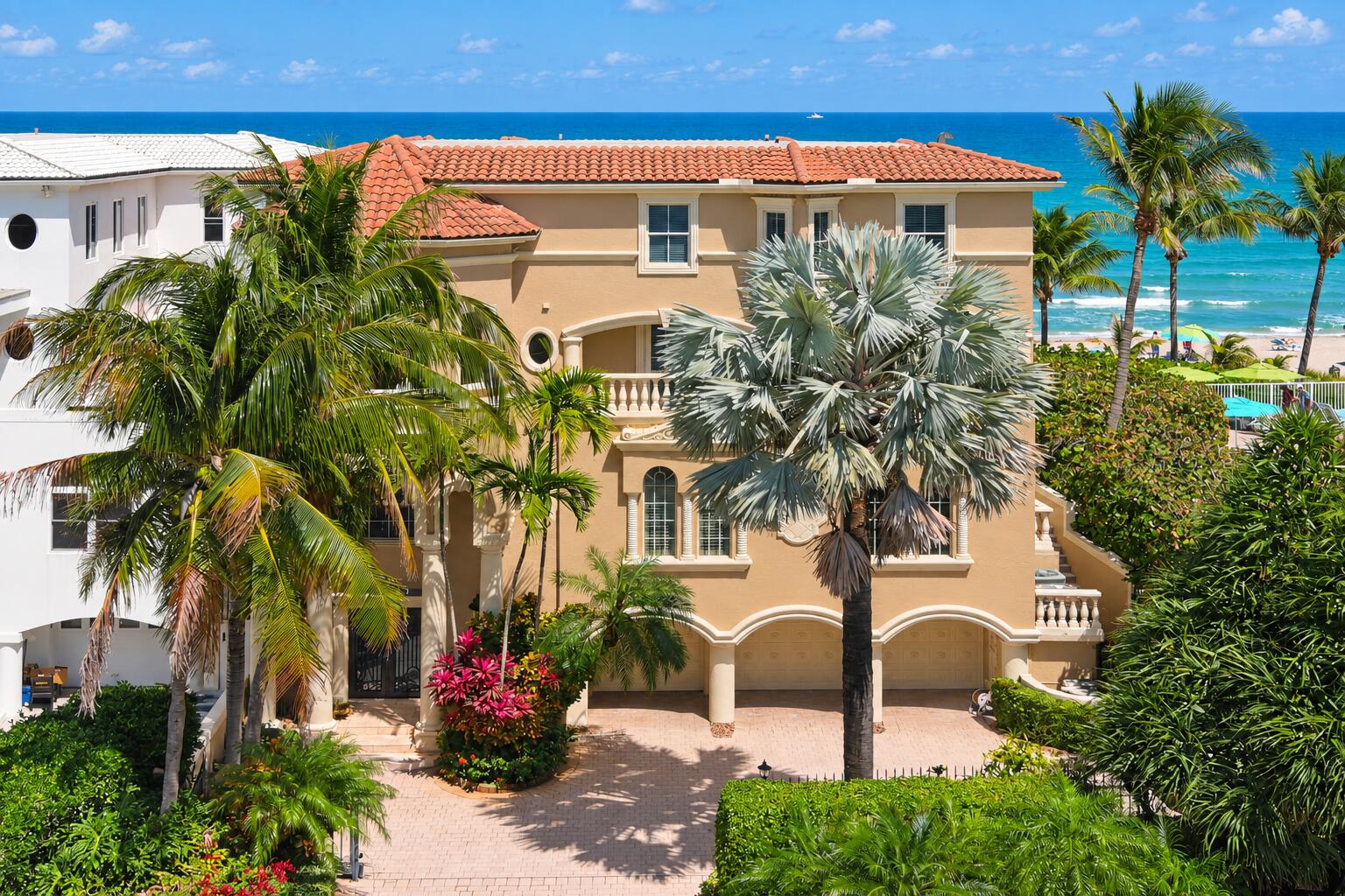 4715 S Ocean Boulevard Property Photo 1