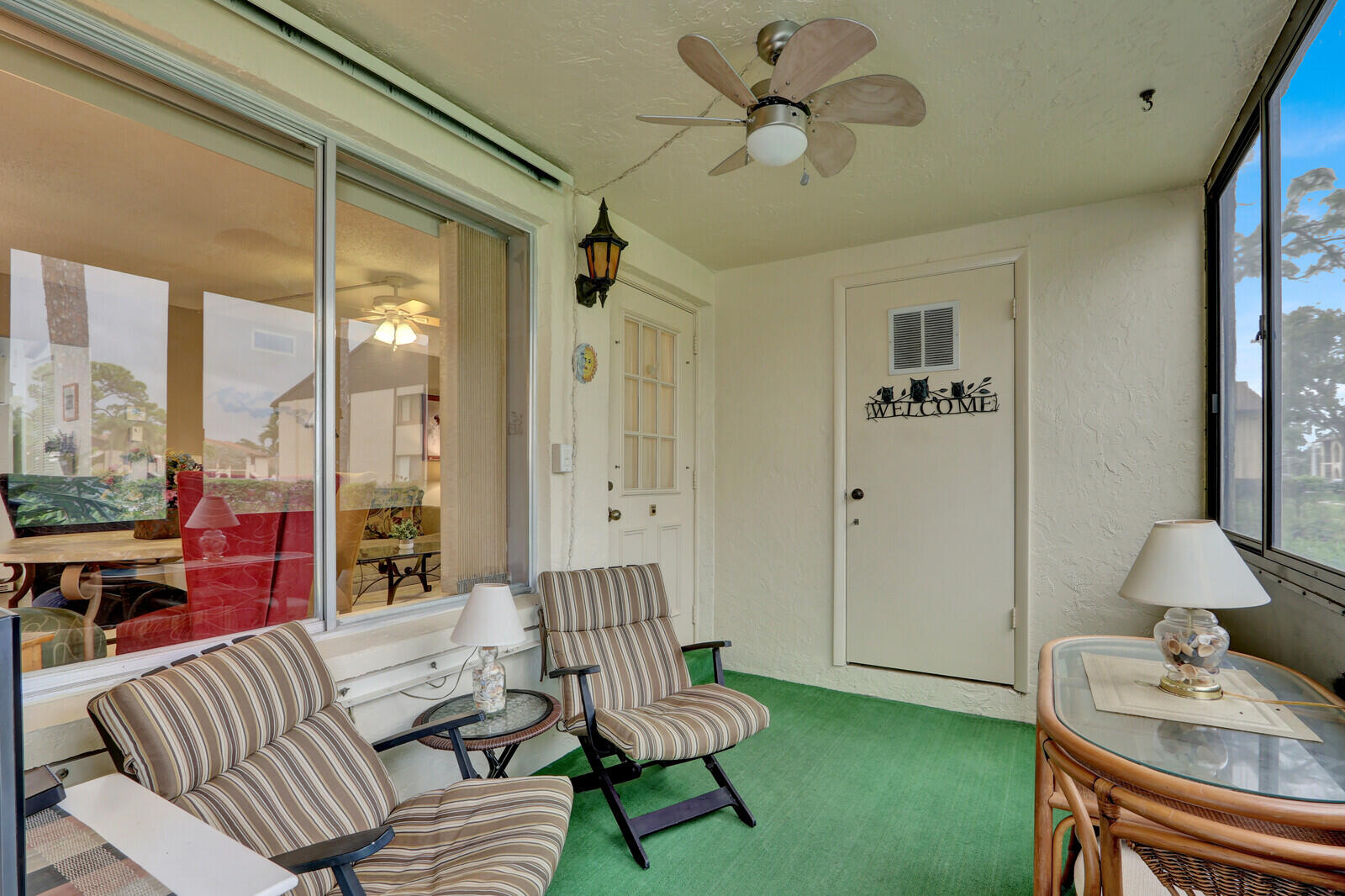 338 Knotty Pine Circle D-1 Property Photo 3
