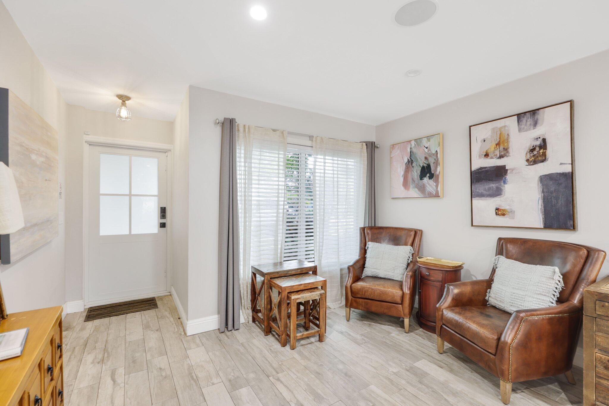 513 CURLEW Road Property Photo 1