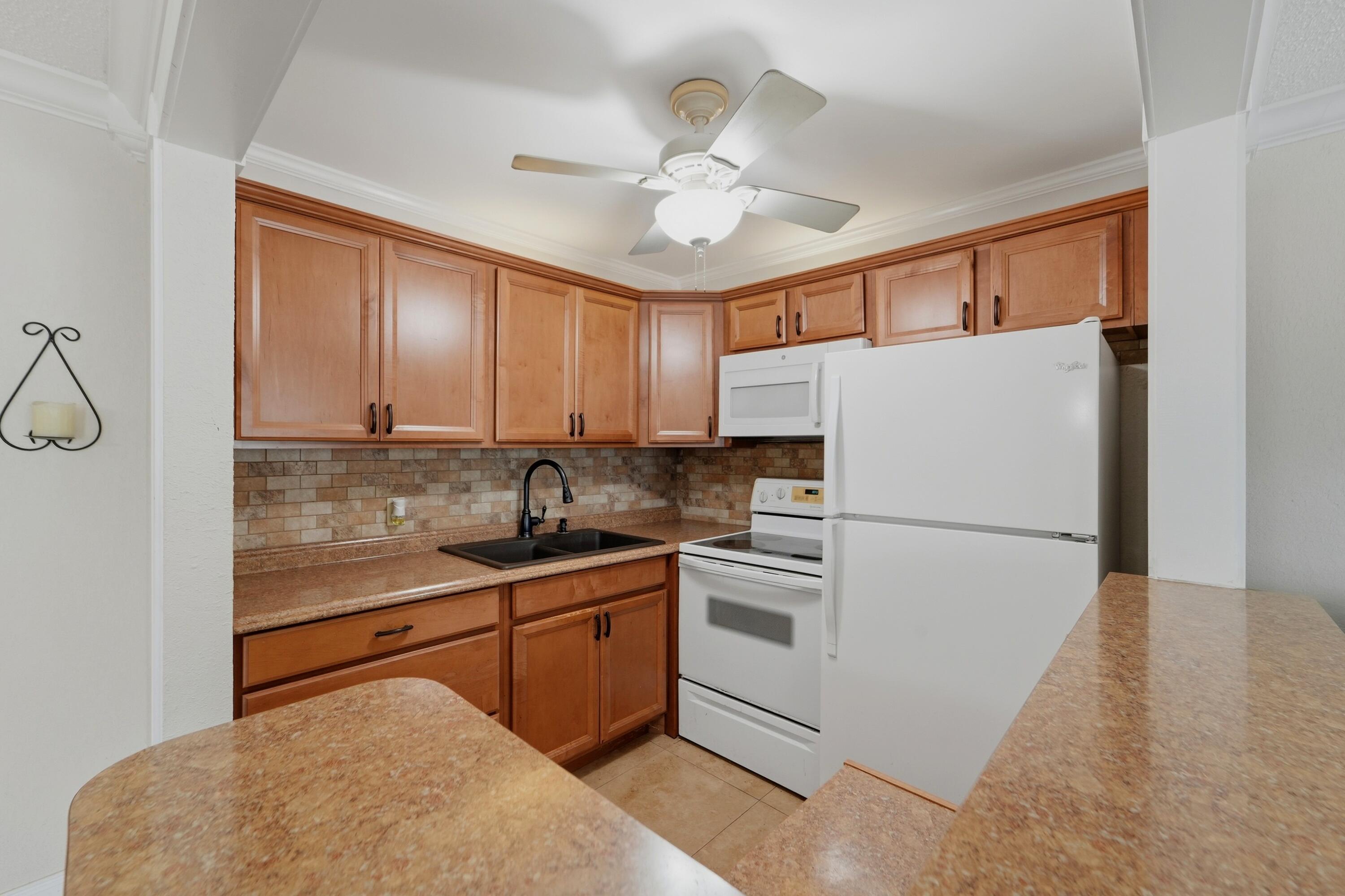 173 Kent J Property Photo 8