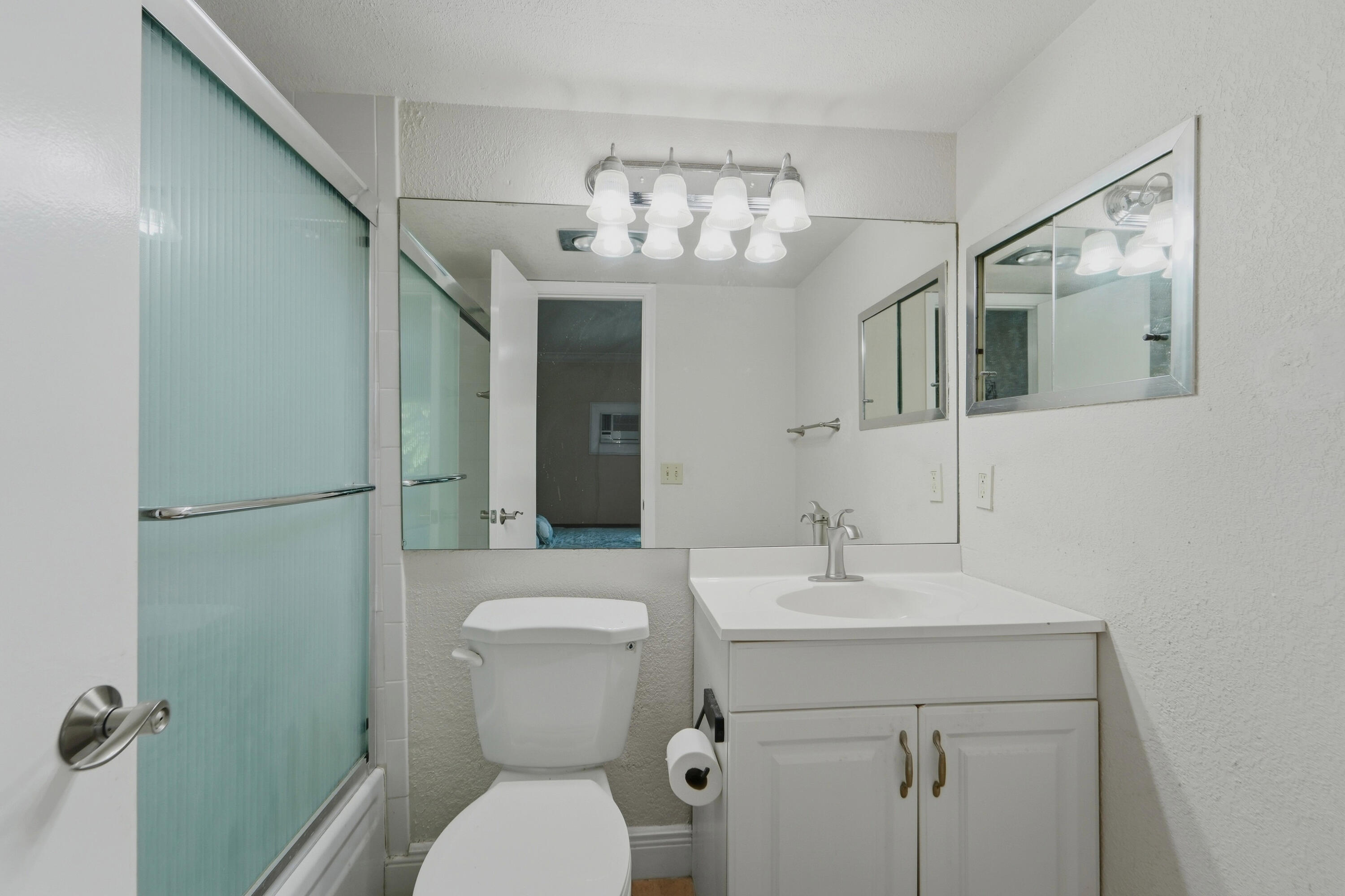 173 Kent J Property Photo 12