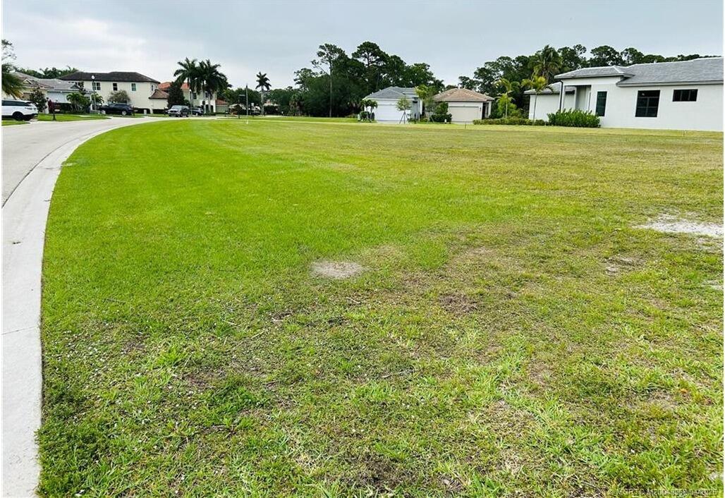 156 Se Via Bisento Property Photo 4