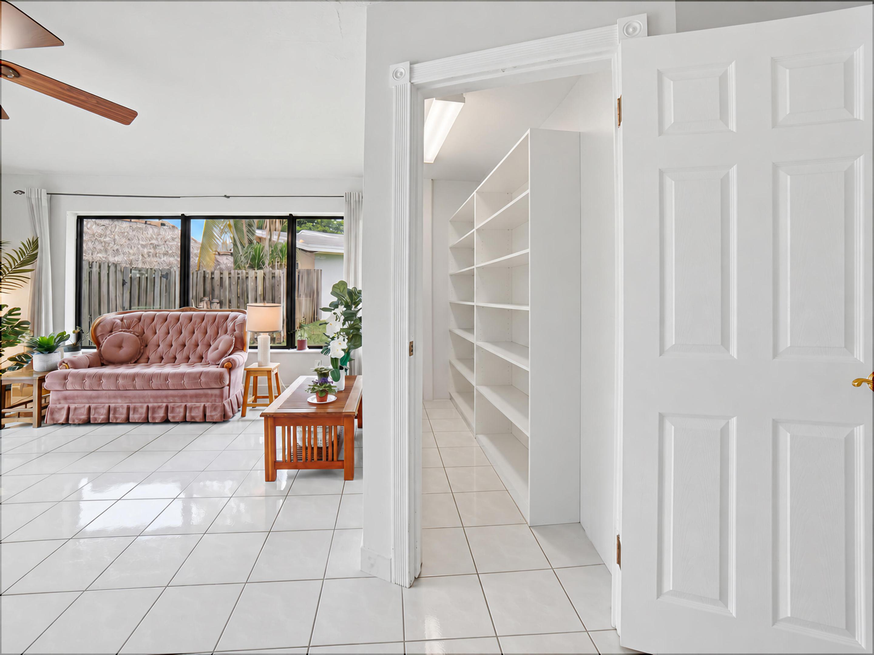 720 N Crescent Drive Property Photo 19