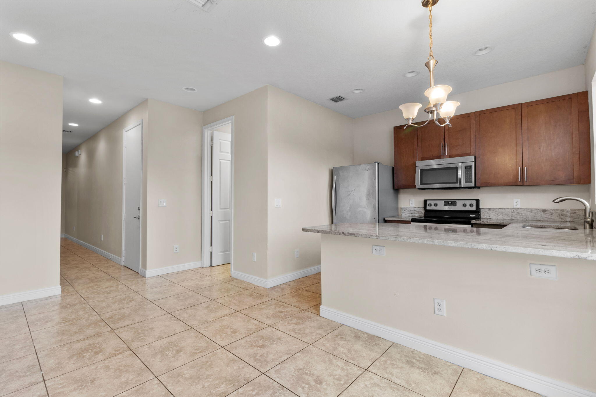 6918 Long Pine Circle Property Photo 8