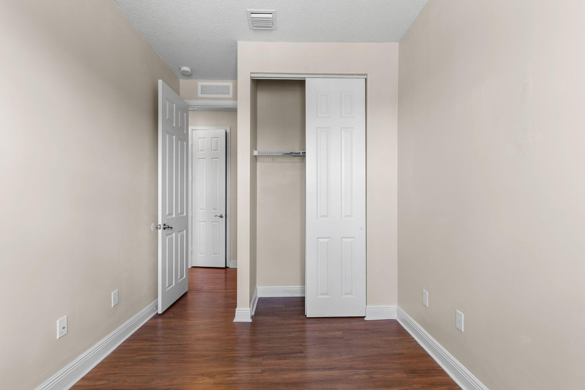 6918 Long Pine Circle Property Photo 16