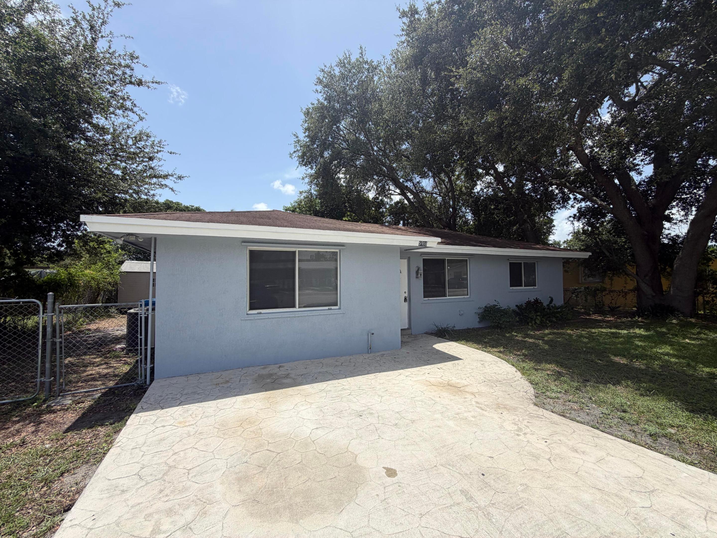 5900 Sw 26th Street Property Photo 1