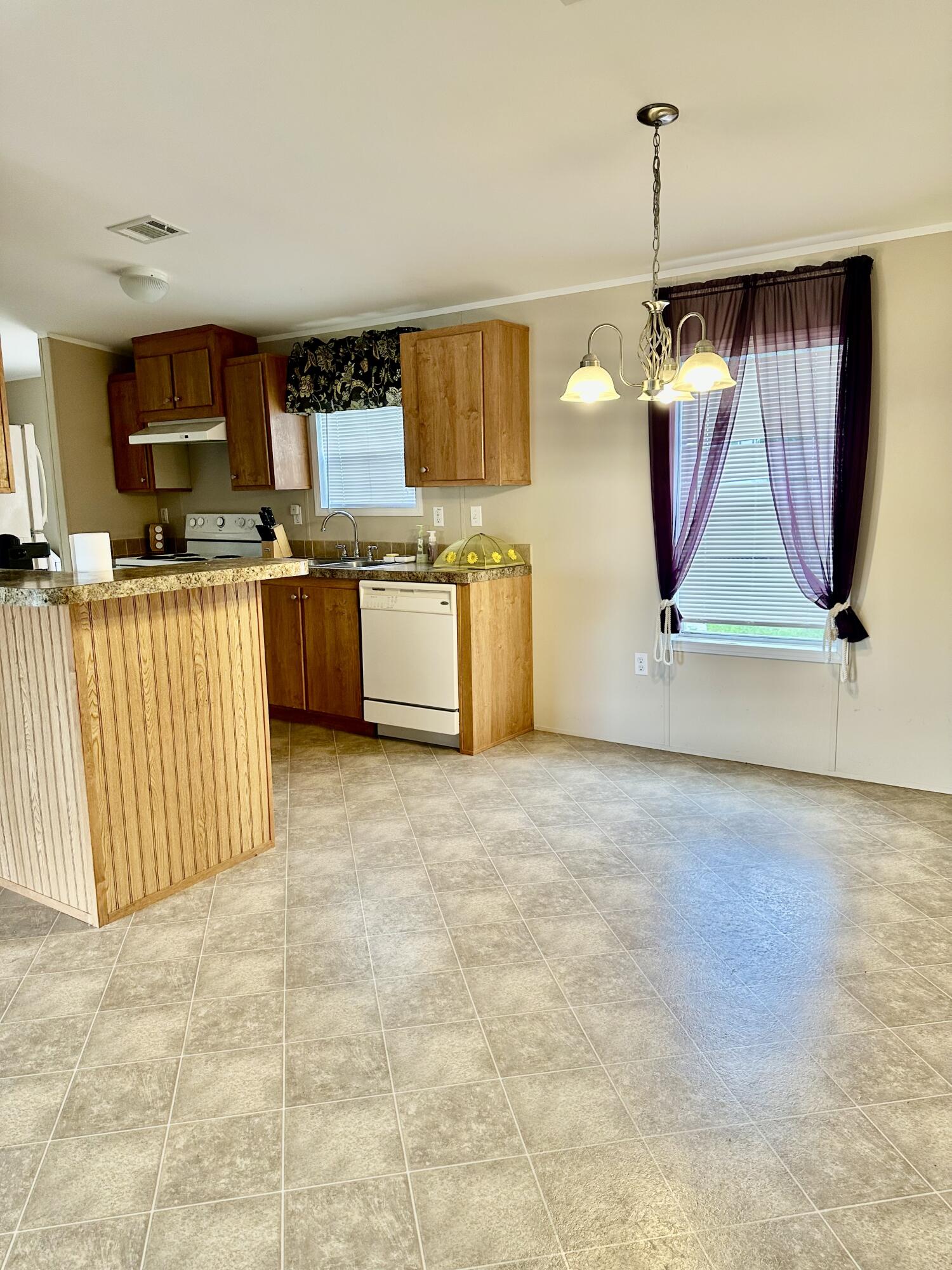 1057 Blue Heron Lane Property Photo 15