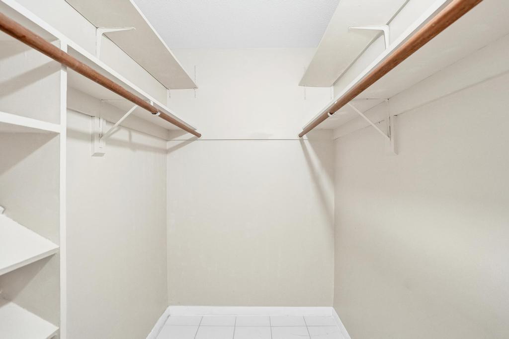 2200 Park Lane Unit 111 Property Photo 11