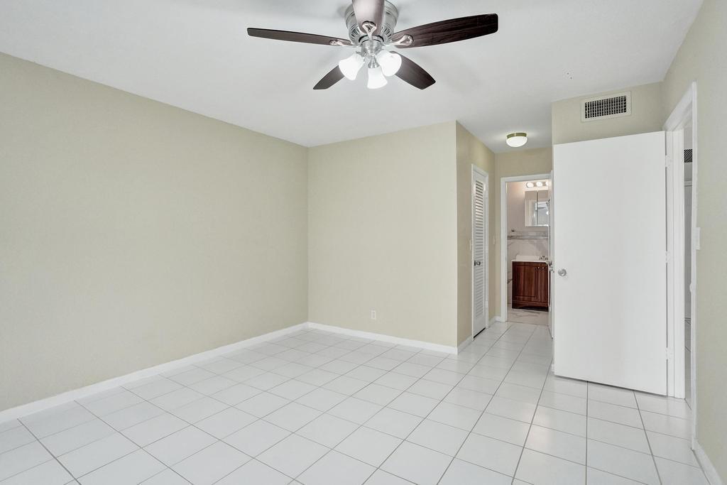 2200 Park Lane Unit 111 Property Photo 16