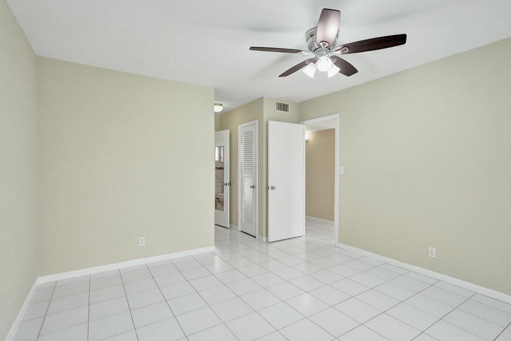 2200 Park Lane Unit 111 Property Photo 17
