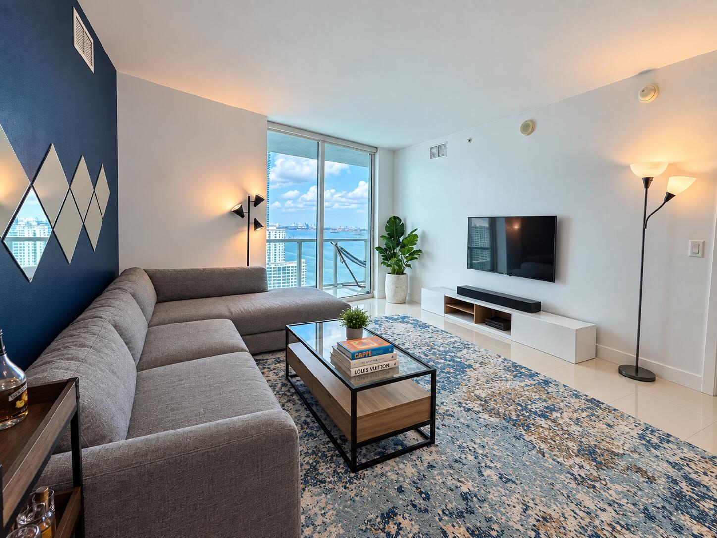 1900 N Bayshore Drive 2604 Property Photo 3