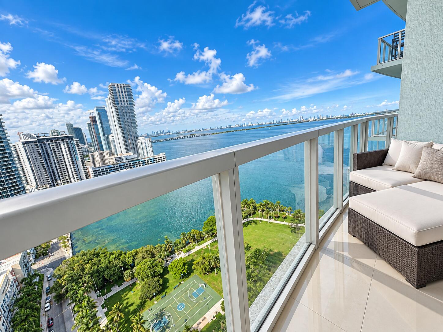 1900 N Bayshore Drive 2604 Property Photo 7