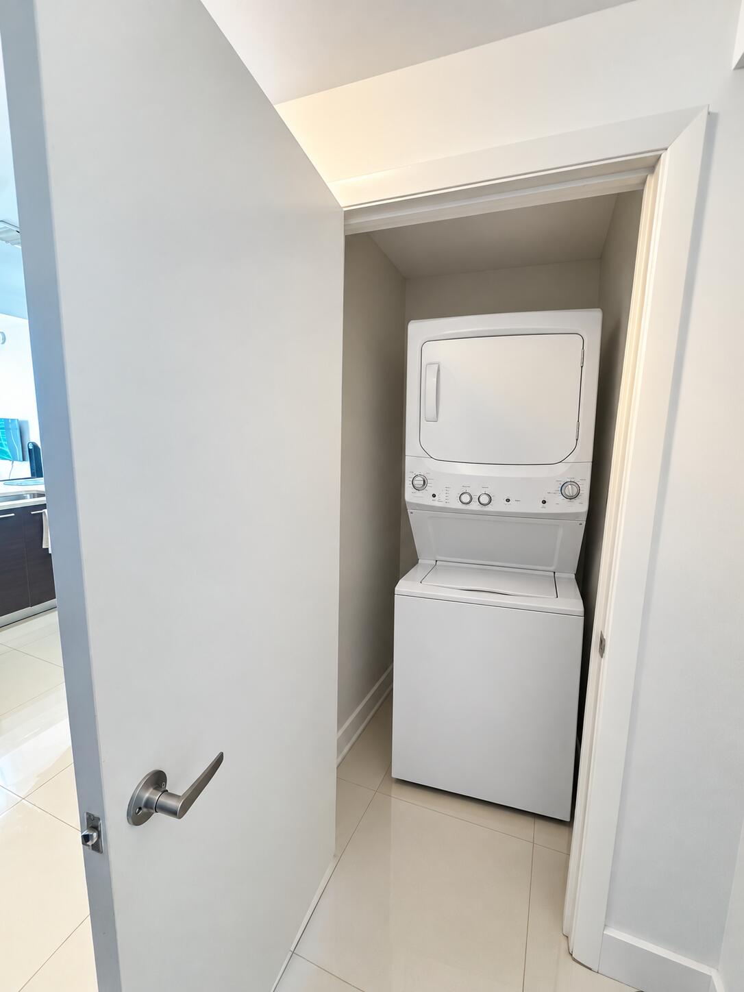 1900 N Bayshore Drive 2604 Property Photo 36