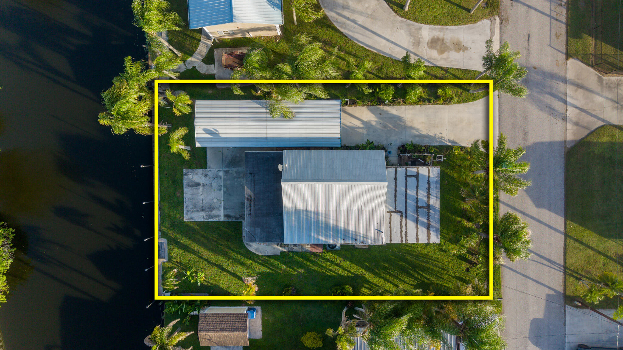 1149 6th Street Property Photo 2