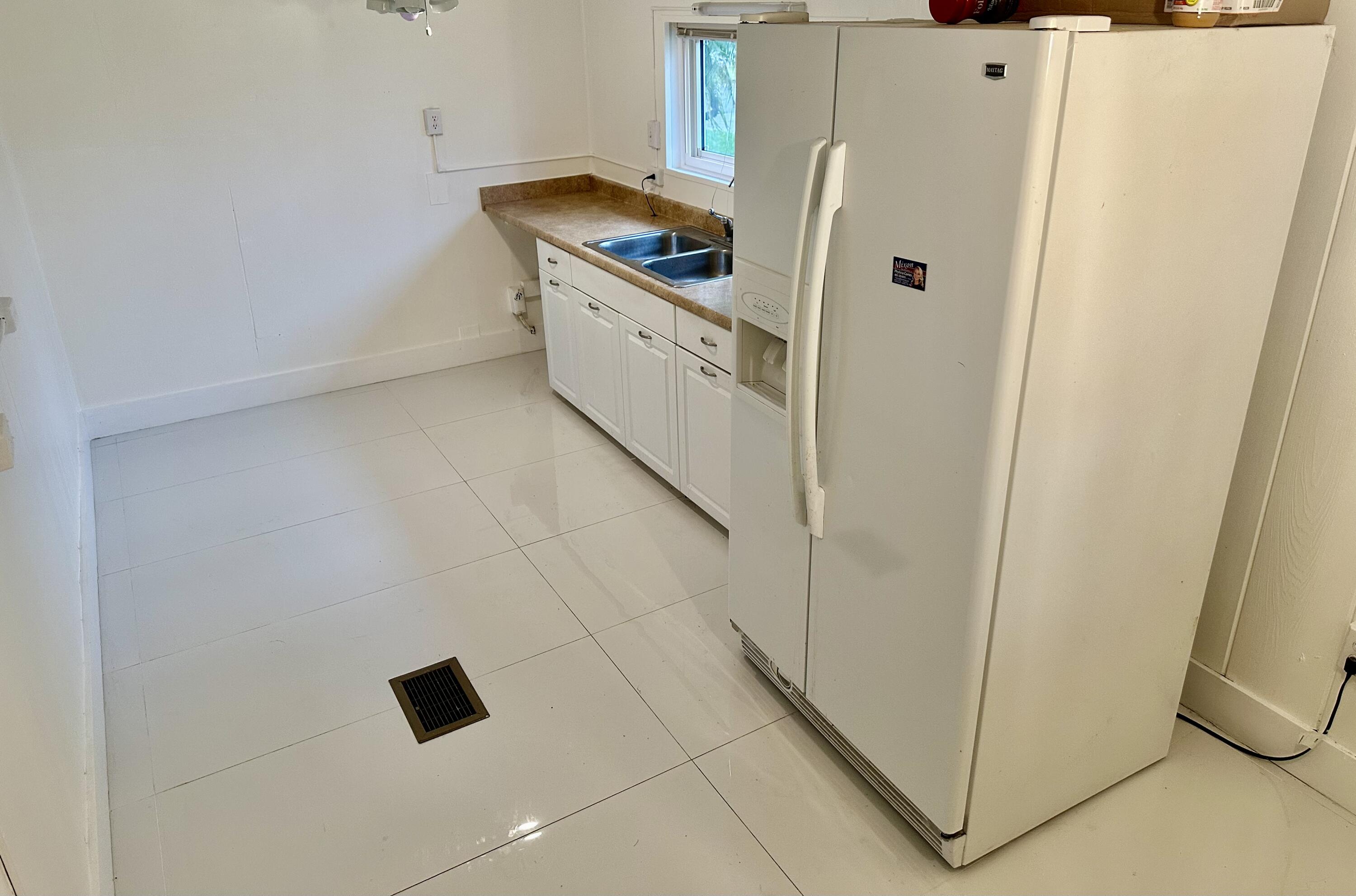 1149 6th Street Property Photo 9