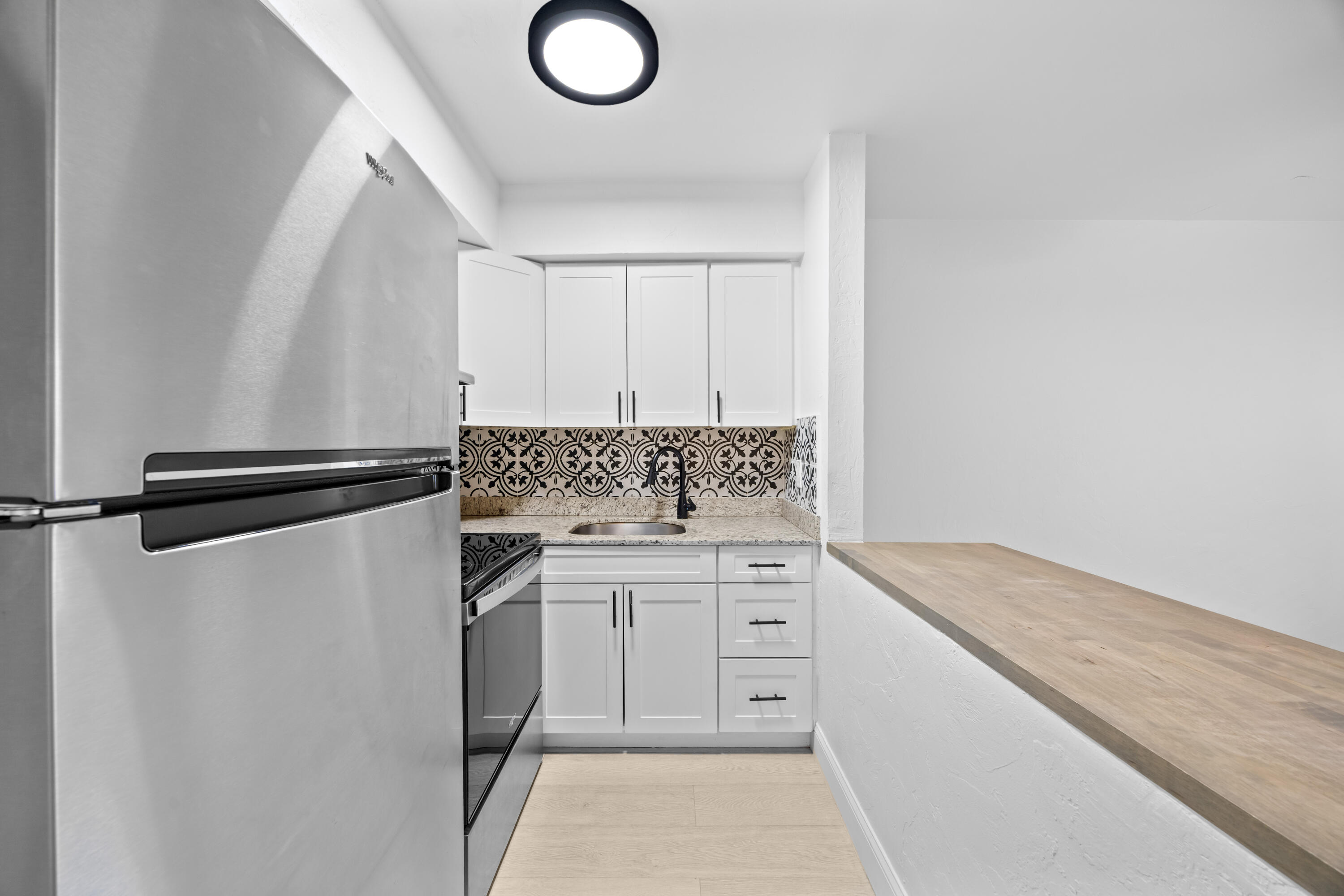 1125 Sw 15th Avenue Apt 2 Property Photo 6