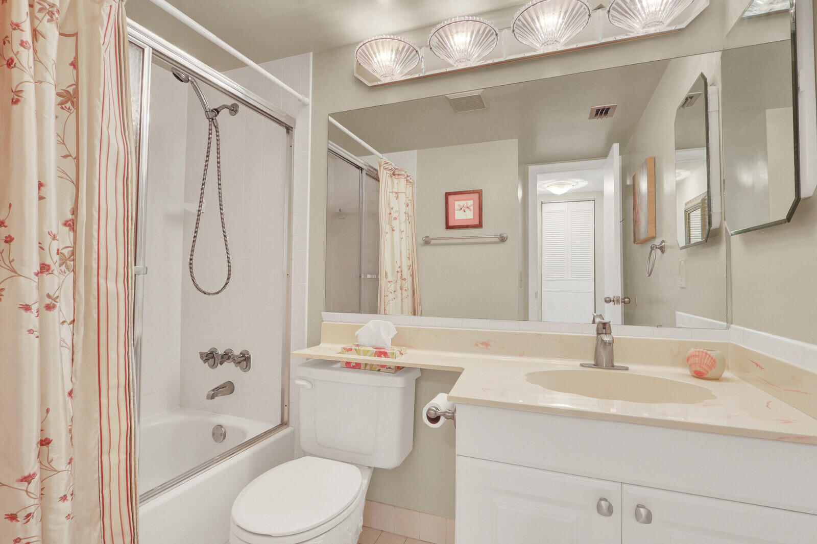 323 Knotty Pine Circle A-2 Property Photo 20