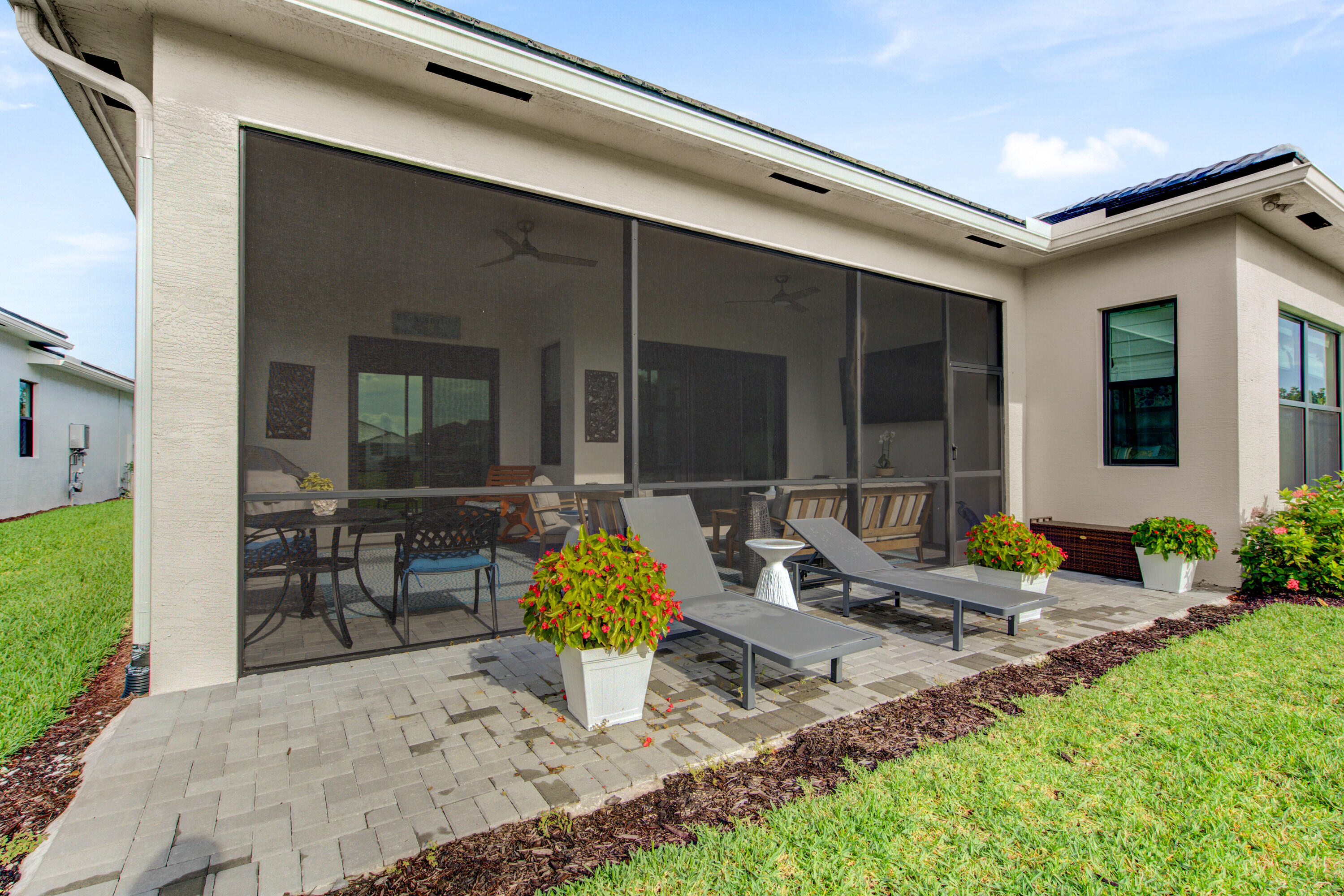 5426 Hutchinson Way Property Photo 28