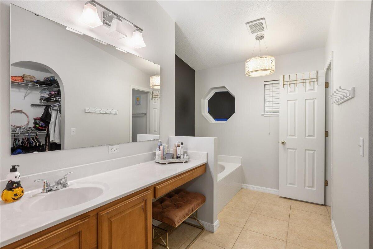 8080 Westfield Circle Property Photo 37