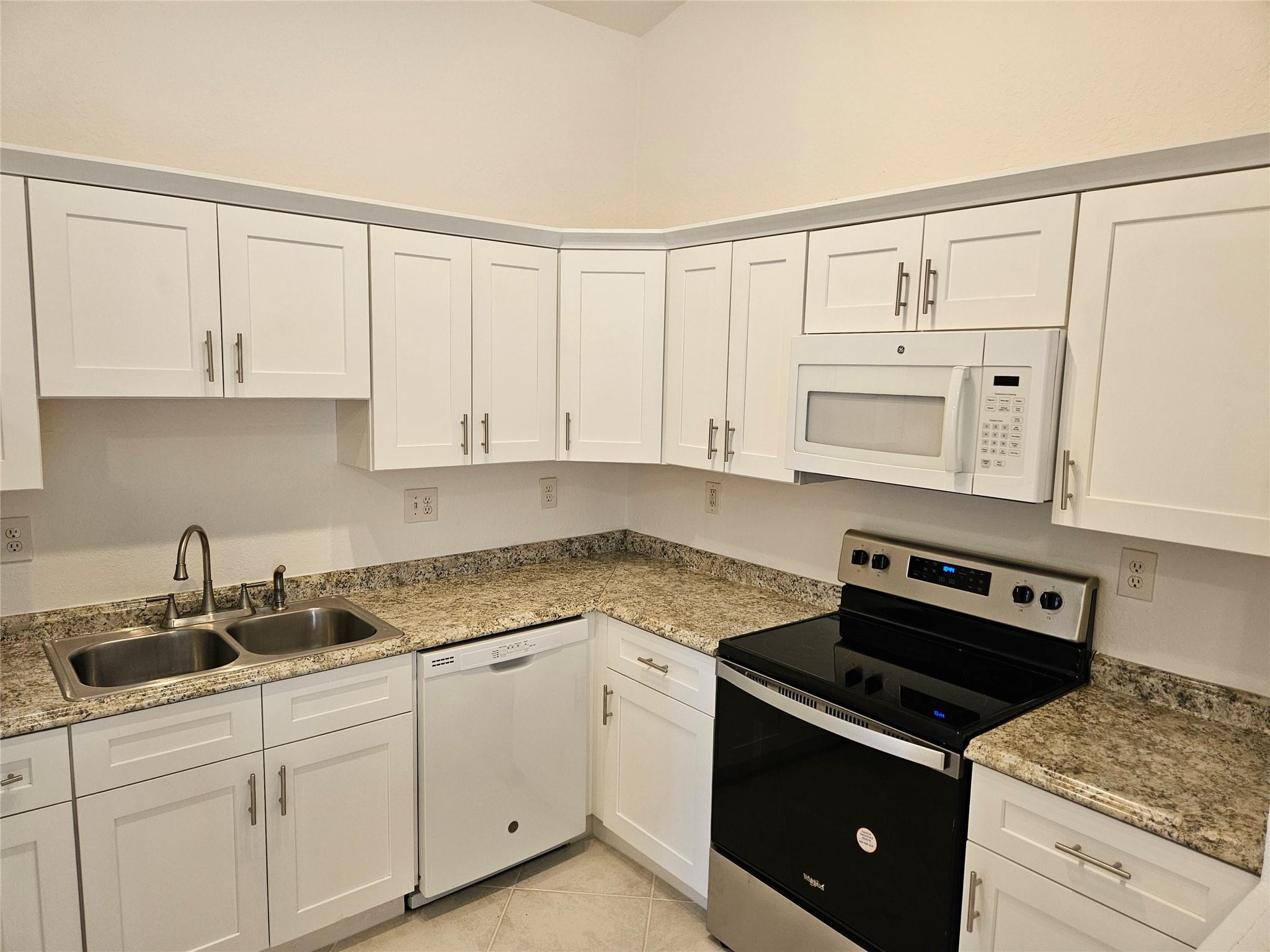 5845 Eagle Cay Circle Property Photo 15